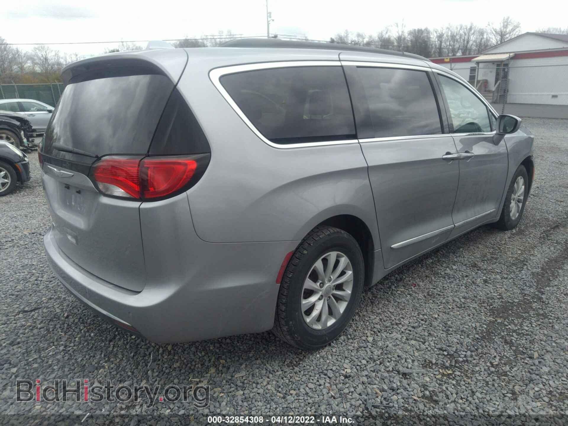 2017 CHRYSLER PACIFICA - VIN: 2C4RC1BG9HR576623 - Photo 4
