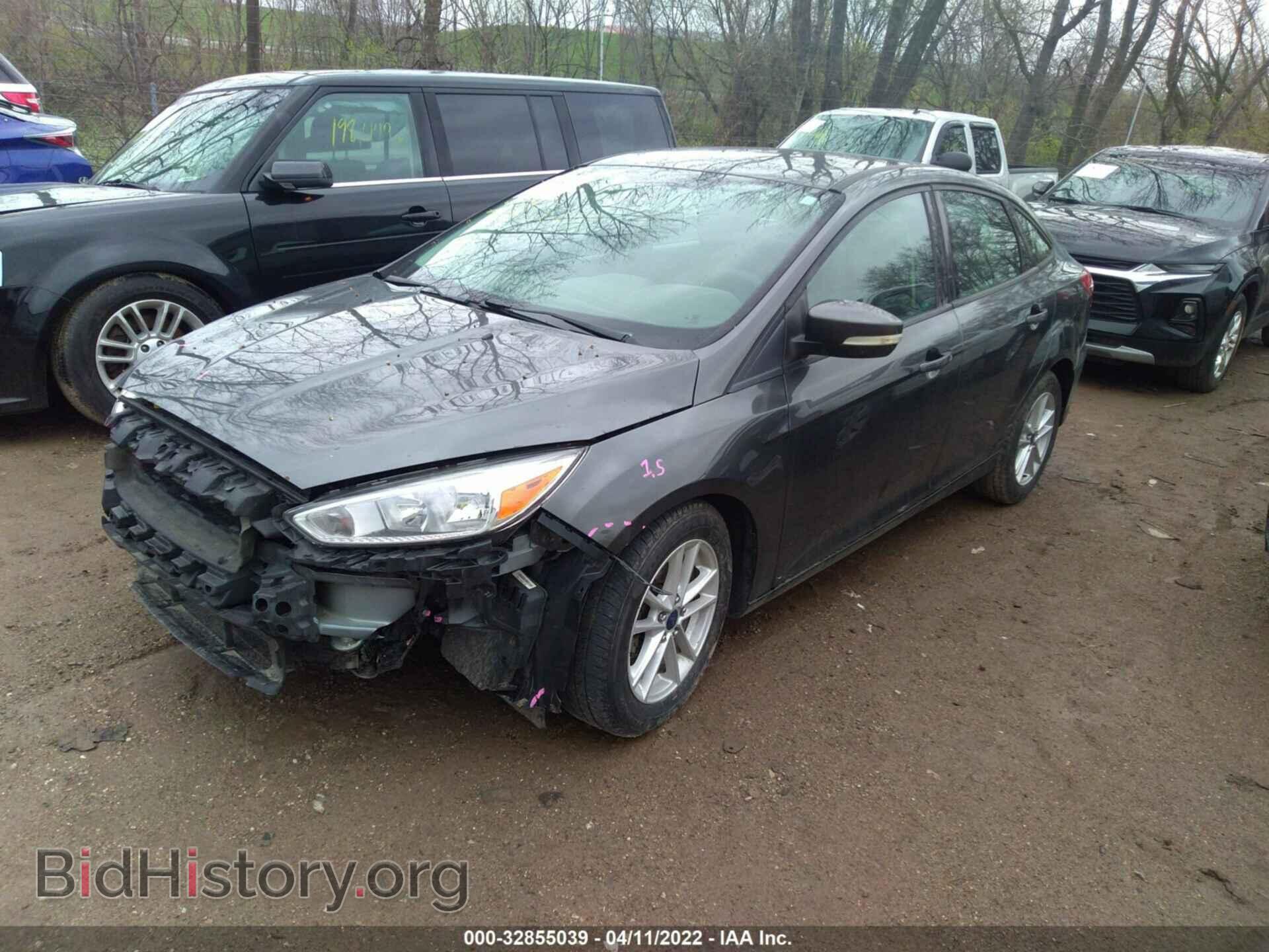 2017 FORD FOCUS - VIN: 1FADP3F2XHL264303 - Фото 2