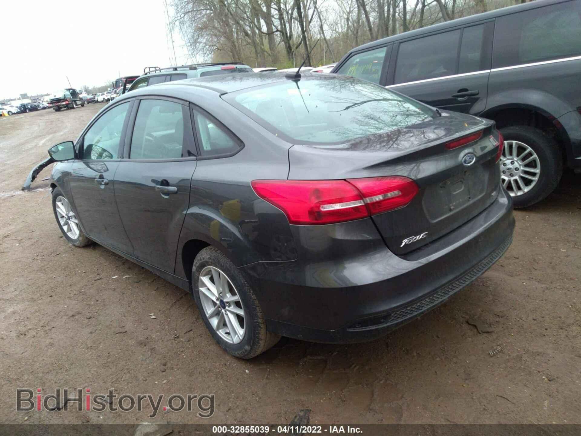 2017 FORD FOCUS - VIN: 1FADP3F2XHL264303 - Фото 3