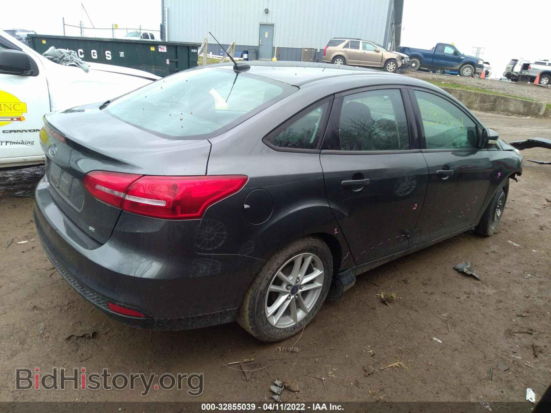 2017 FORD FOCUS - VIN: 1FADP3F2XHL264303 - Фото 4