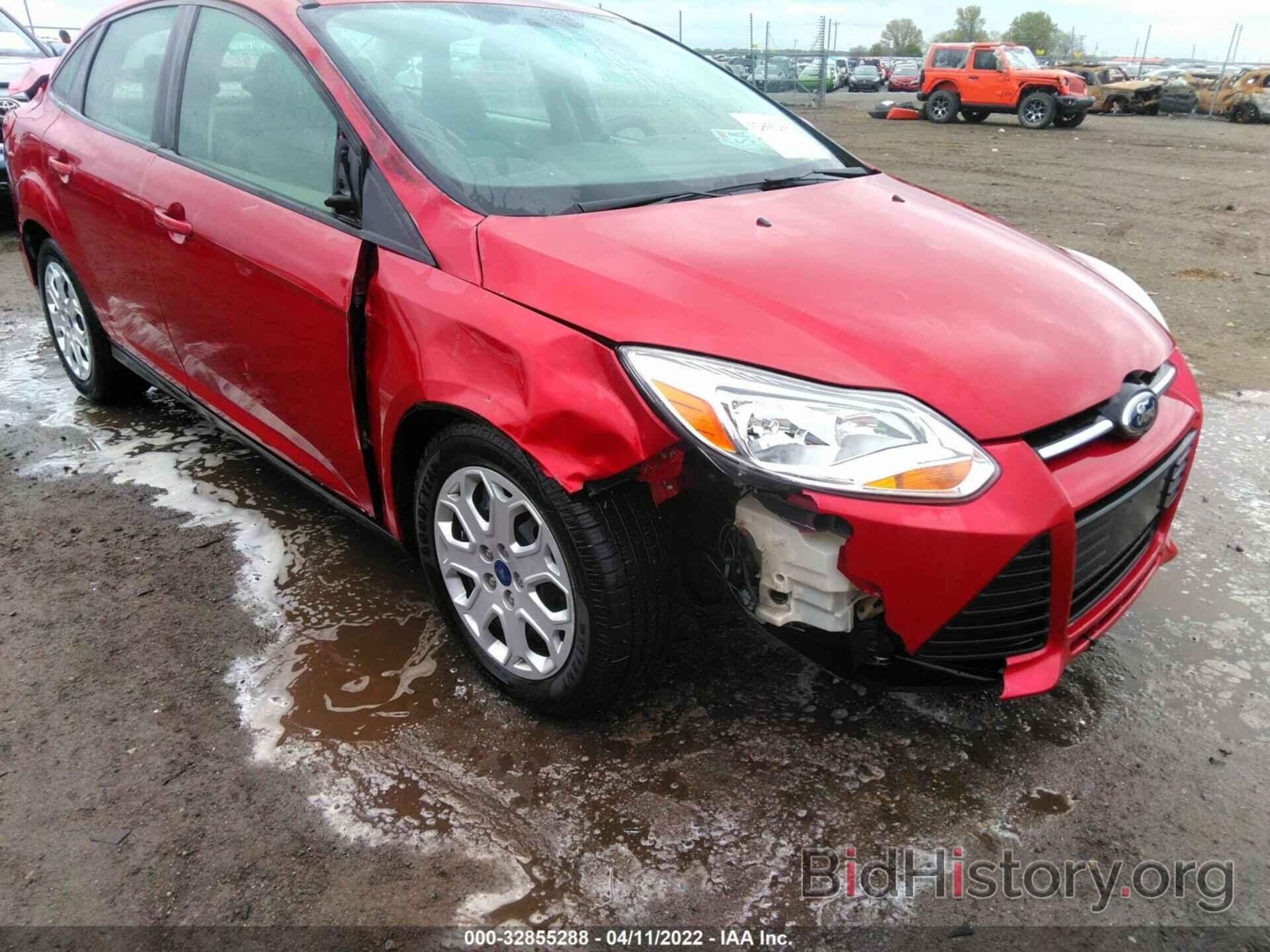 Photo 1FAHP3F24CL409538 - FORD FOCUS 2012