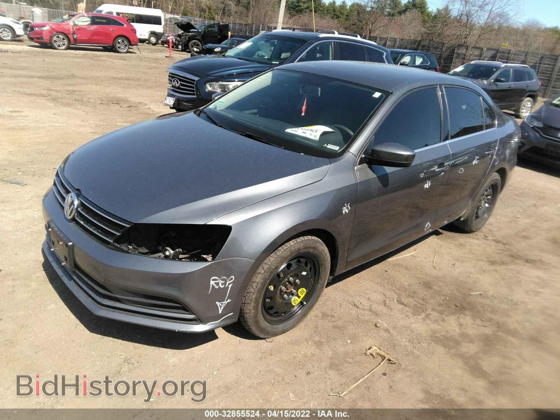 2017 VOLKSWAGEN JETTA - VIN: 3VW2B7AJ2HM331655 - Photo 2