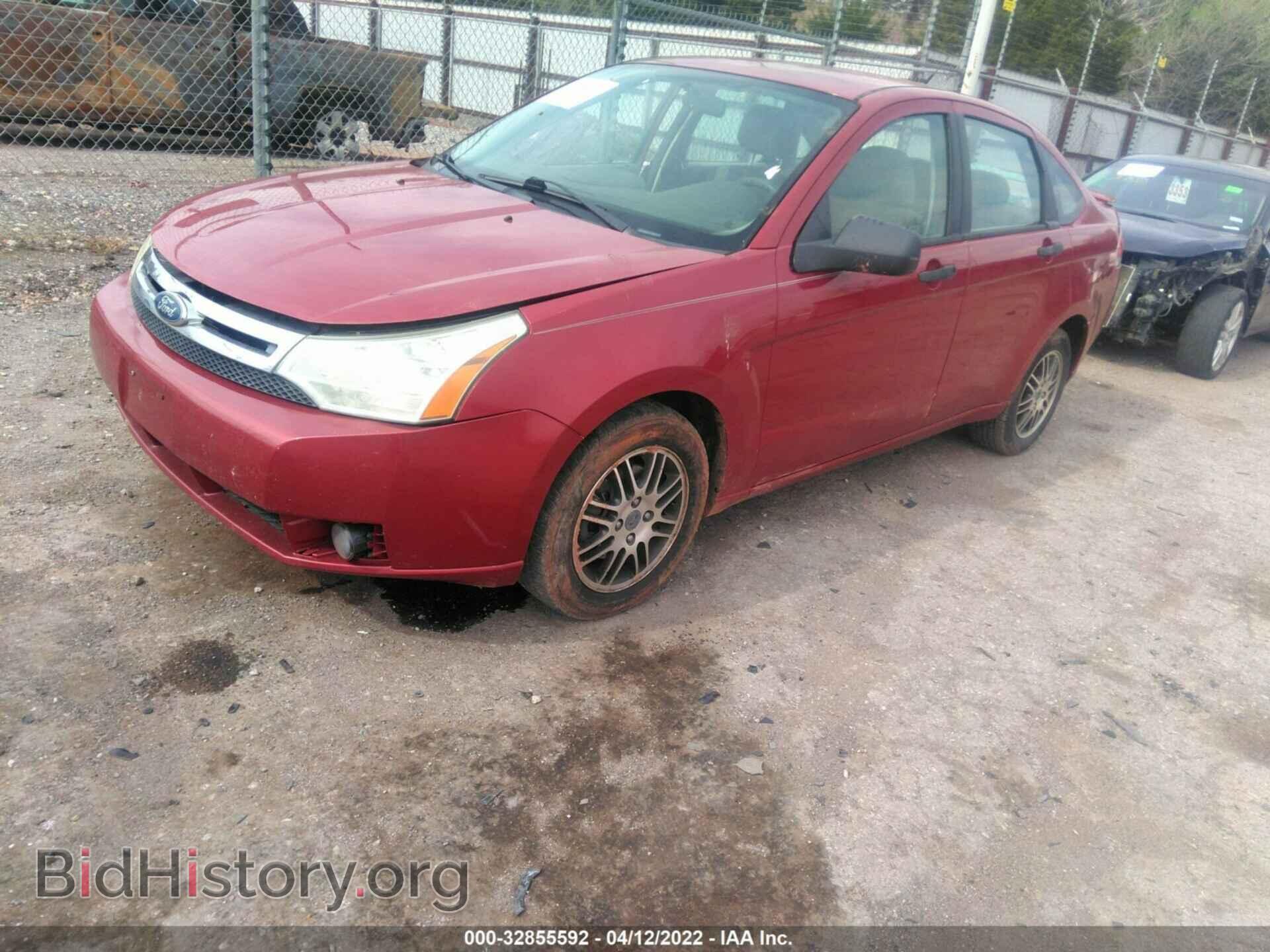2011 FORD FOCUS - VIN: 1FAHP3FN1BW183093 - Фото 2