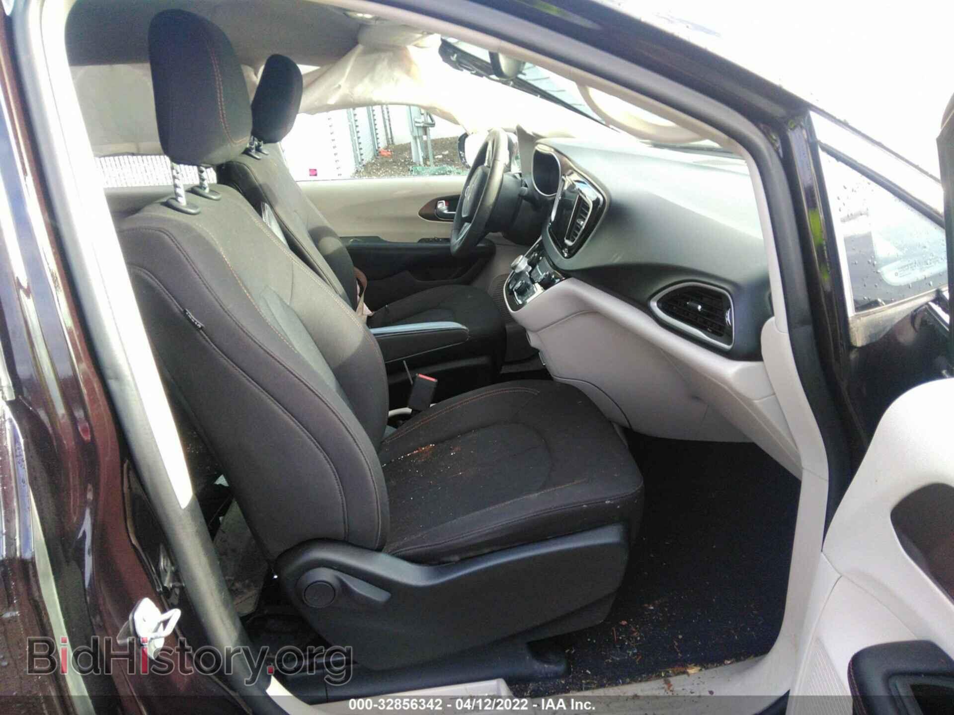 2017 CHRYSLER PACIFICA - VIN: 2C4RC1DGXHR702906 - Фото 5