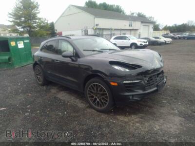 2017 Porsche MACAN, gray — VIN WP1AA2A57HLB09166, IAAI