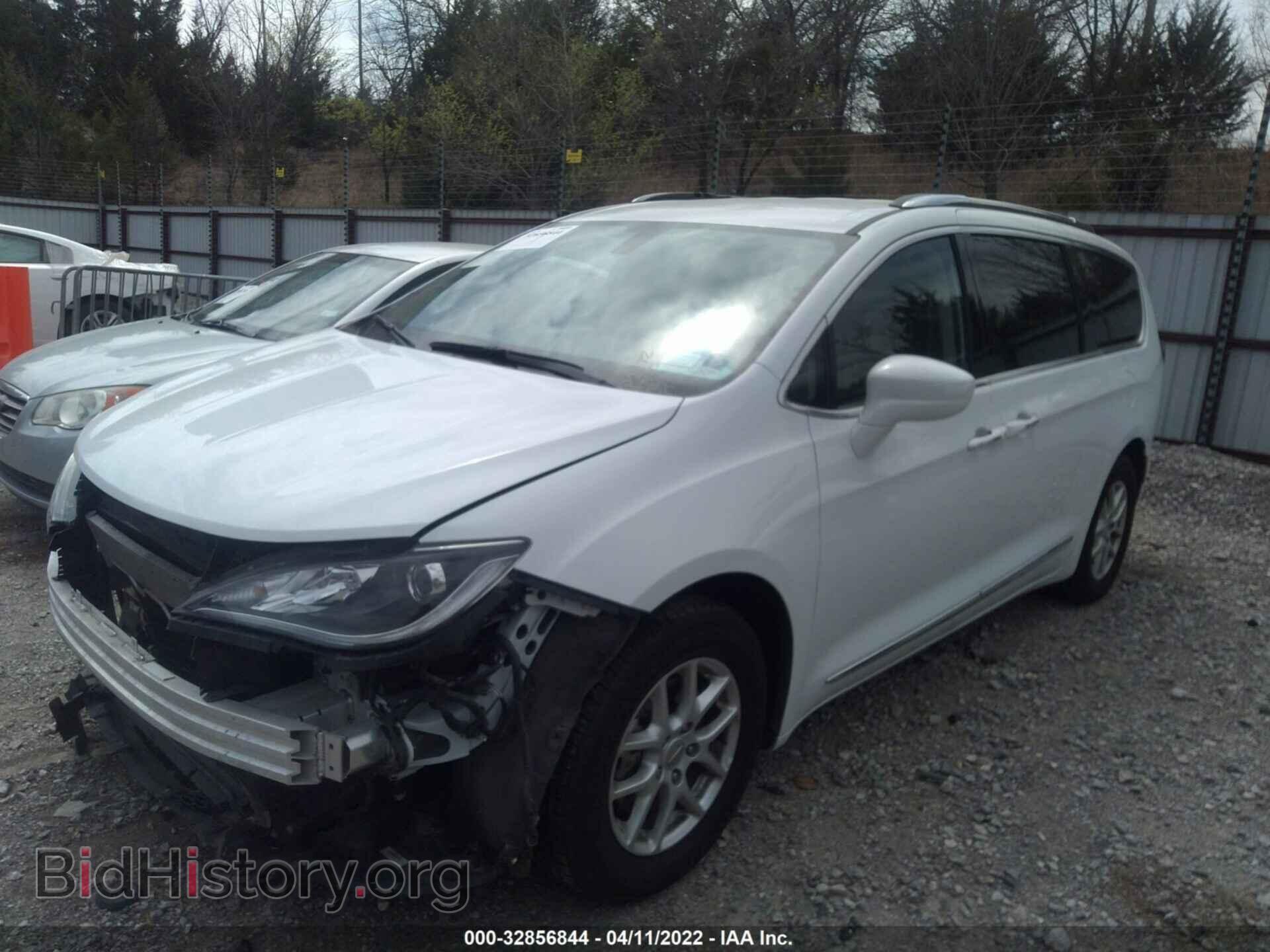 2020 CHRYSLER PACIFICA - VIN: 2C4RC1BG3LR272518 - Фото 2