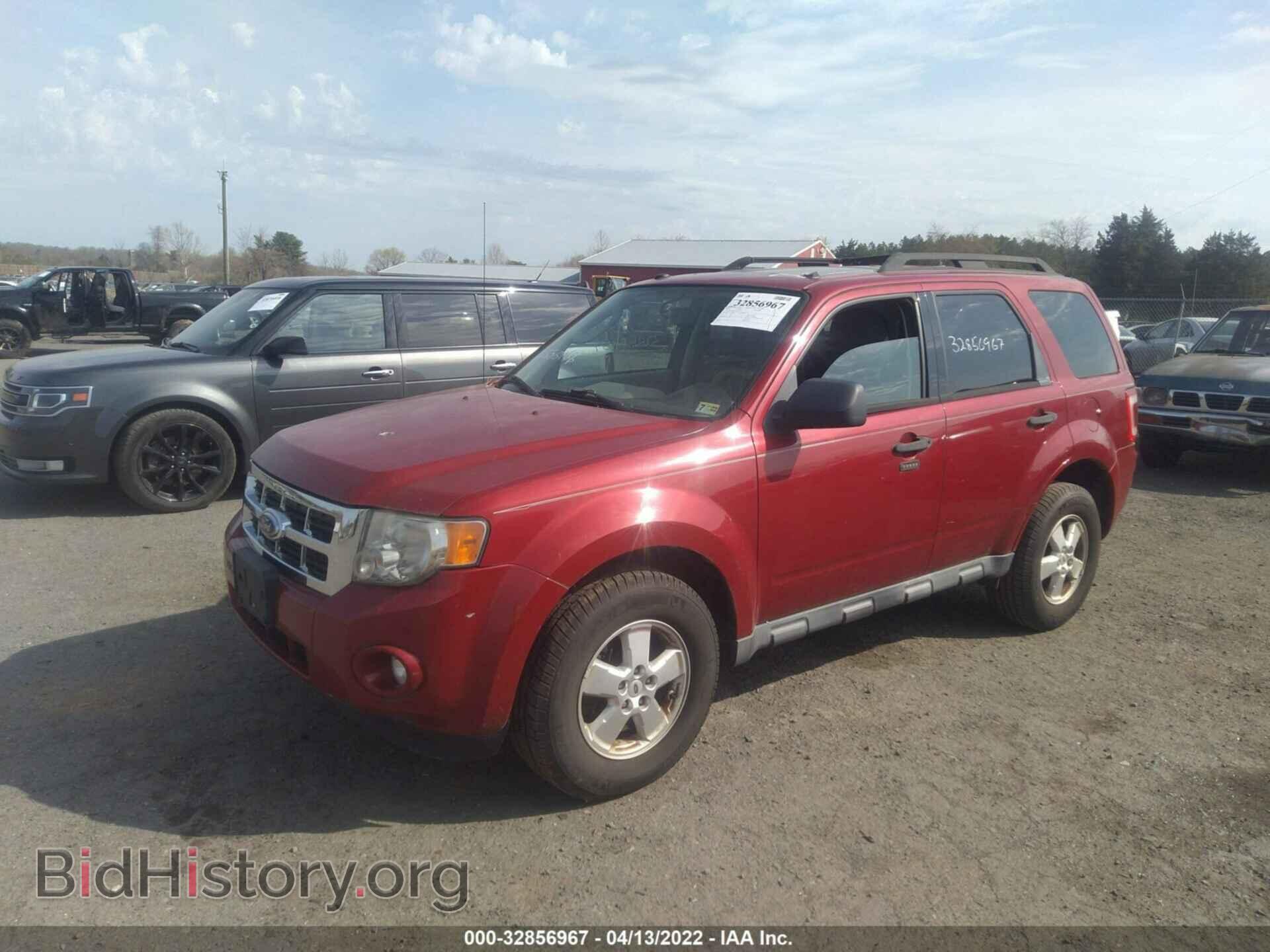 2010 FORD ESCAPE - VIN: 1FMCU0D77AKA43776 - Фото 2