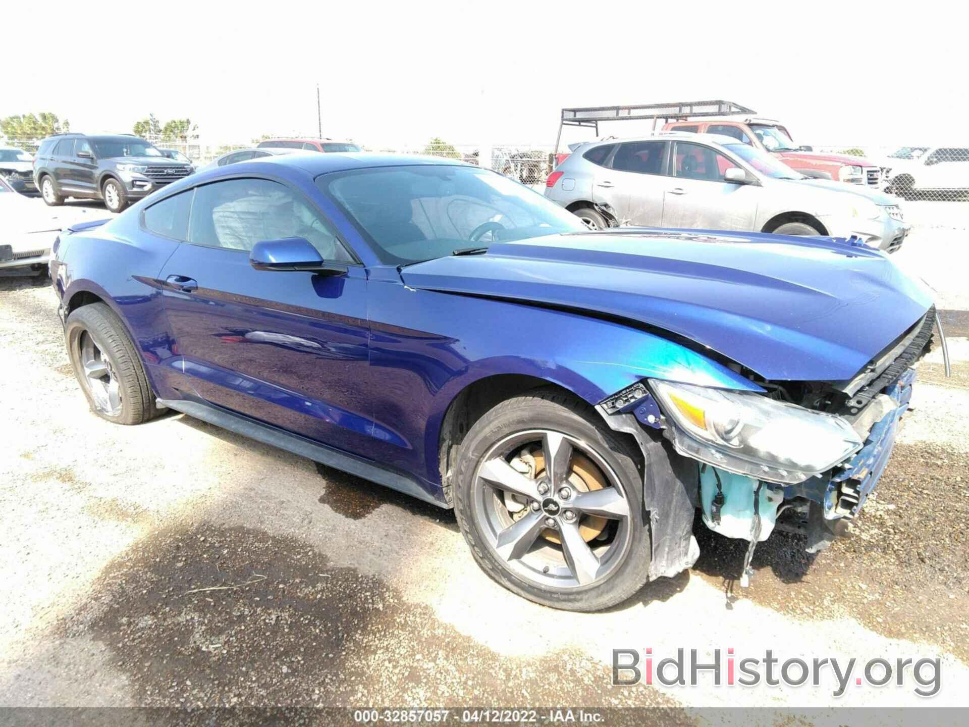 Photo 1FA6P8AM3F5381379 - FORD MUSTANG 2015