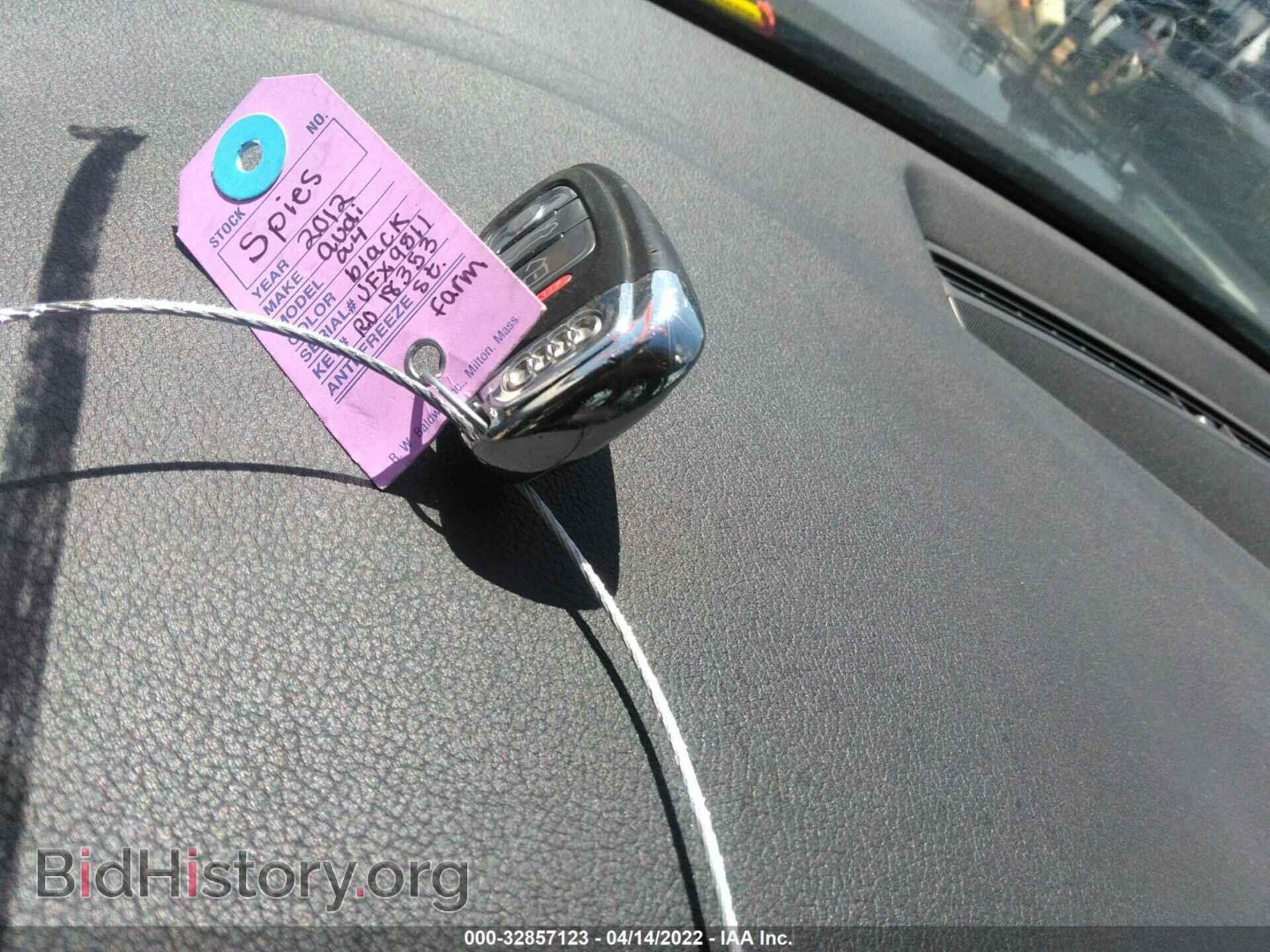 2012 AUDI A4 - VIN: WAUWFAFL5CA079001 - Фото 11