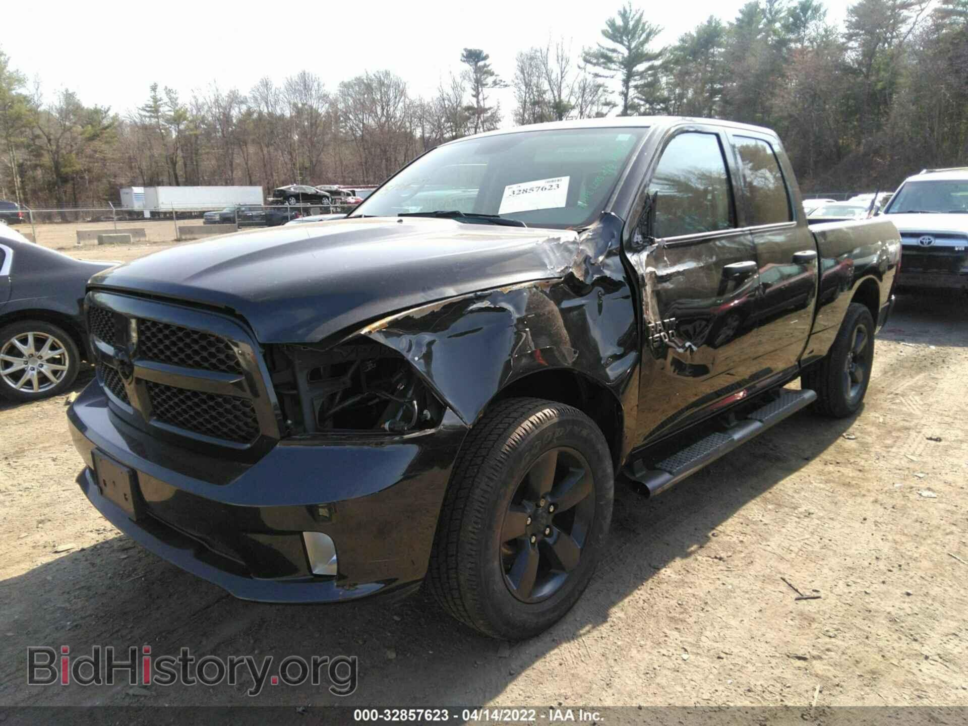 2017 RAM 1500 - VIN: 1C6RR7FG0HS587236 - Photo 2