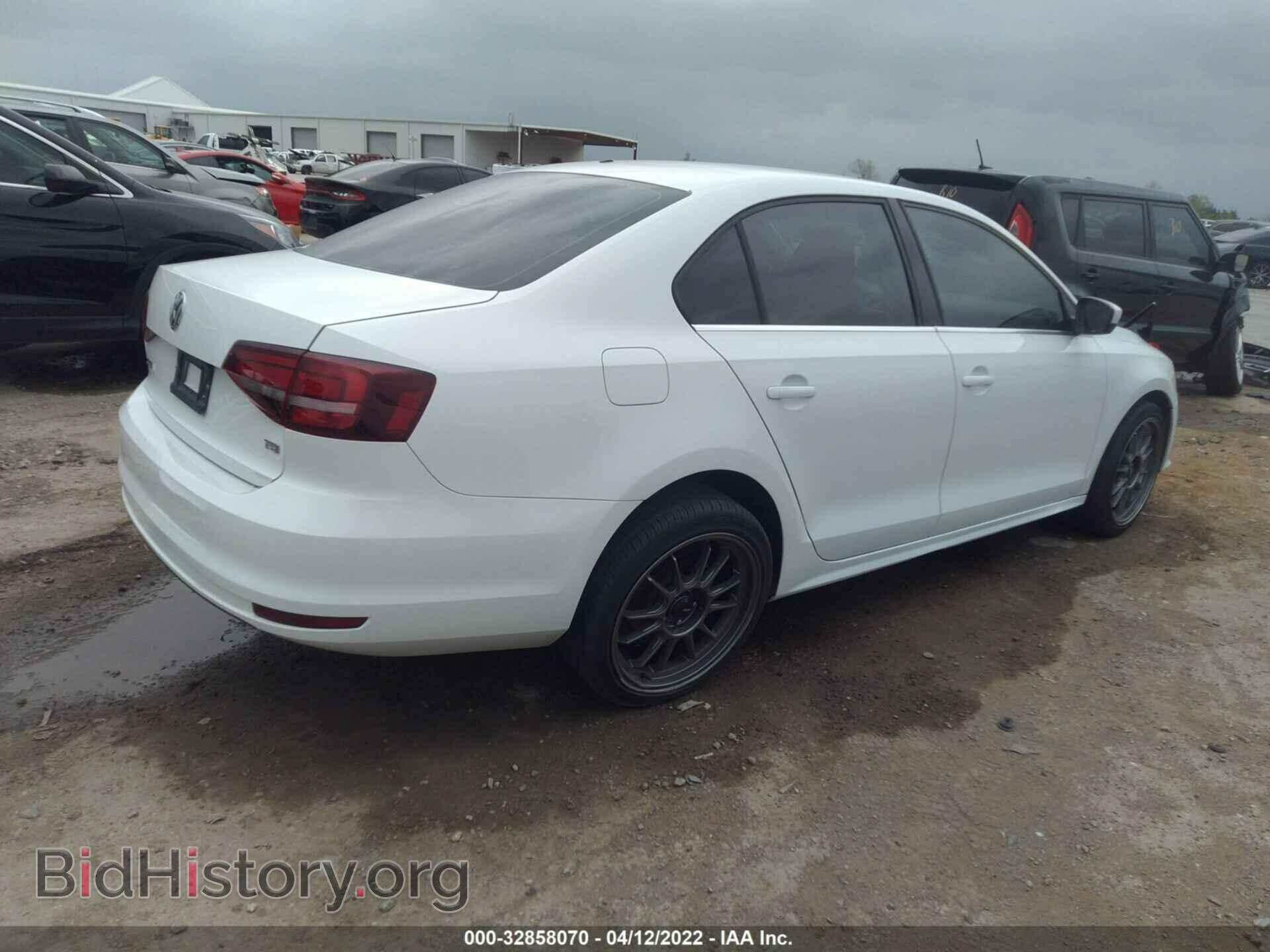 2017 VOLKSWAGEN JETTA - VIN: 3VW2B7AJ6HM386822 - Фото 4