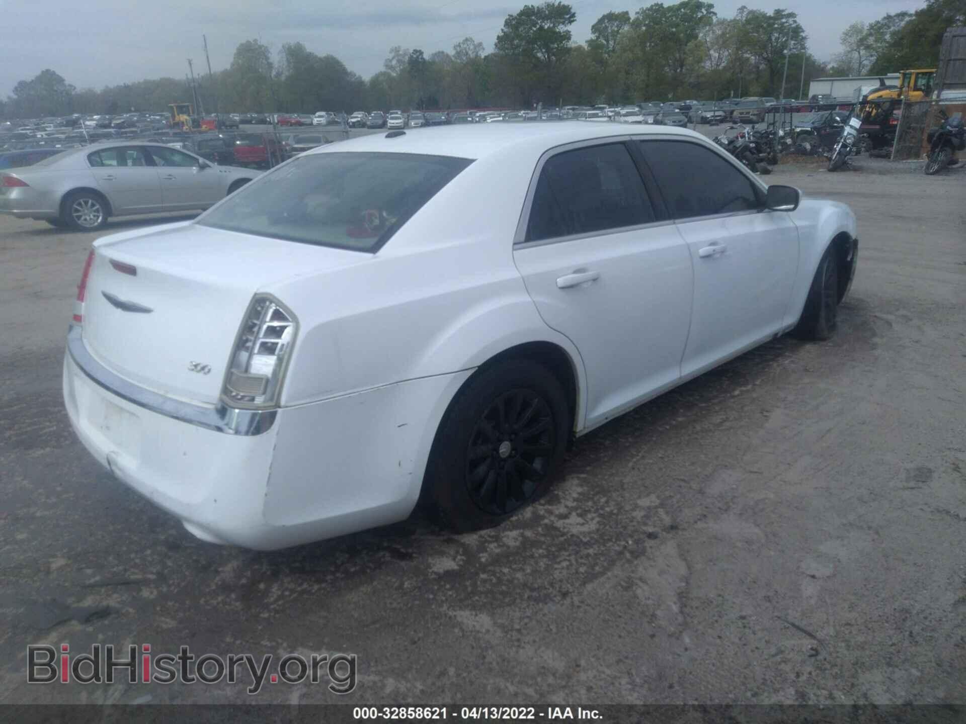 2013 CHRYSLER 300 - VIN: 2C3CCAAG5DH509500 - Фото 4