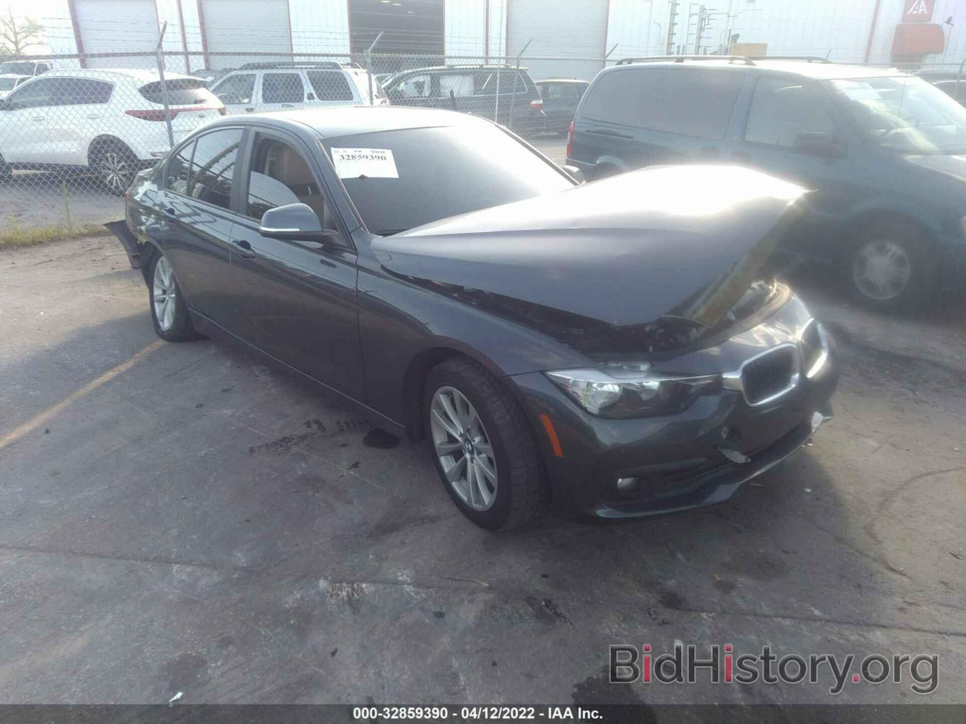 Photo WBA8E1G35HNU17796 - BMW 3 SERIES 2017