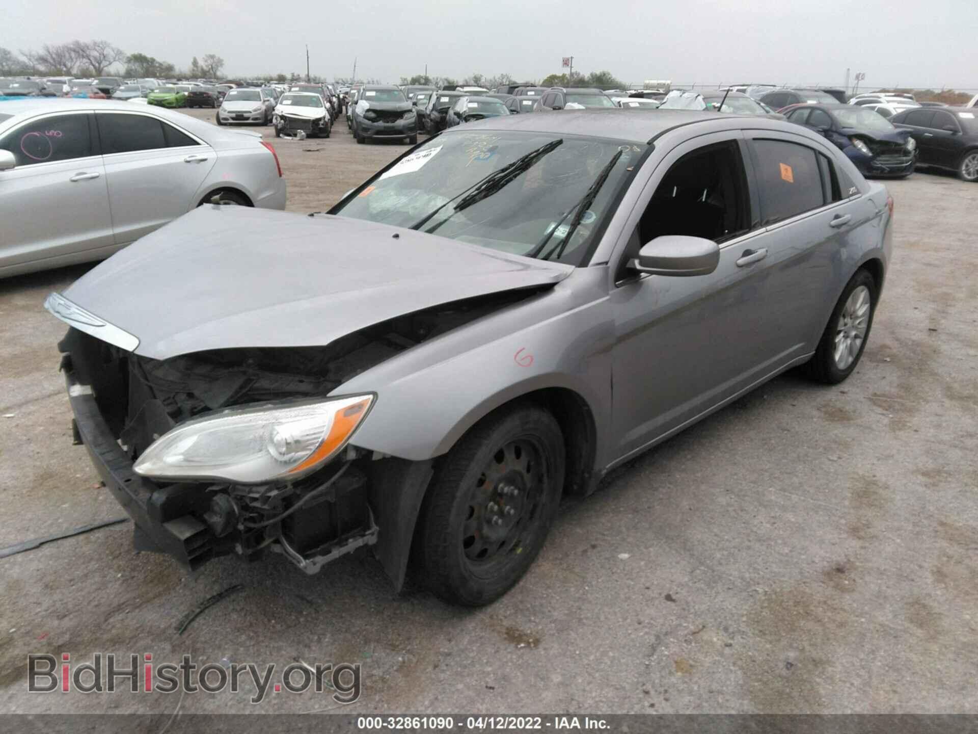 2013 CHRYSLER 200 - VIN: 1C3CCBAB4DN657087 - Фото 2