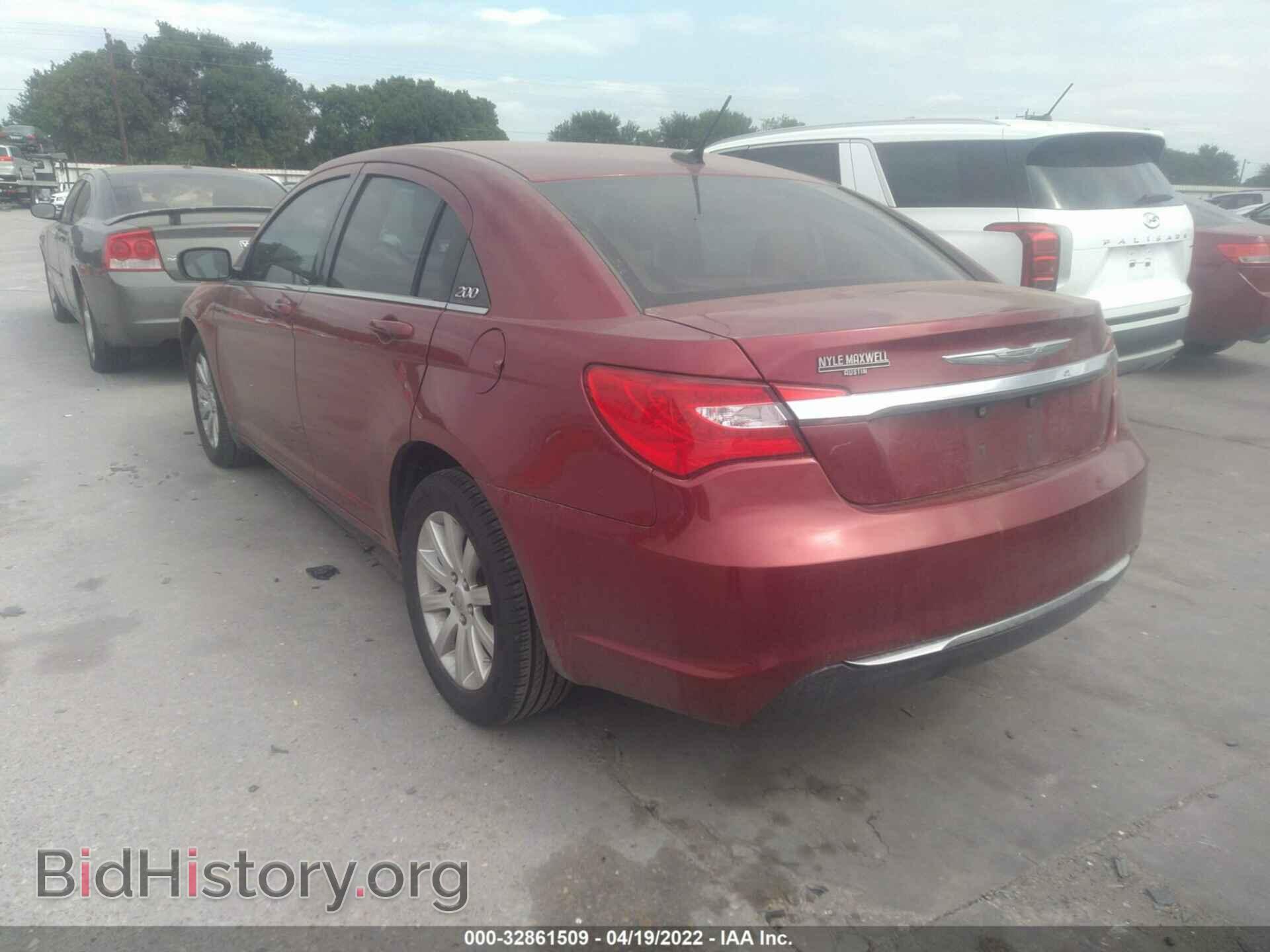 2011 CHRYSLER 200 - VIN: 1C3BC1FB6BN592948 - Фото 3