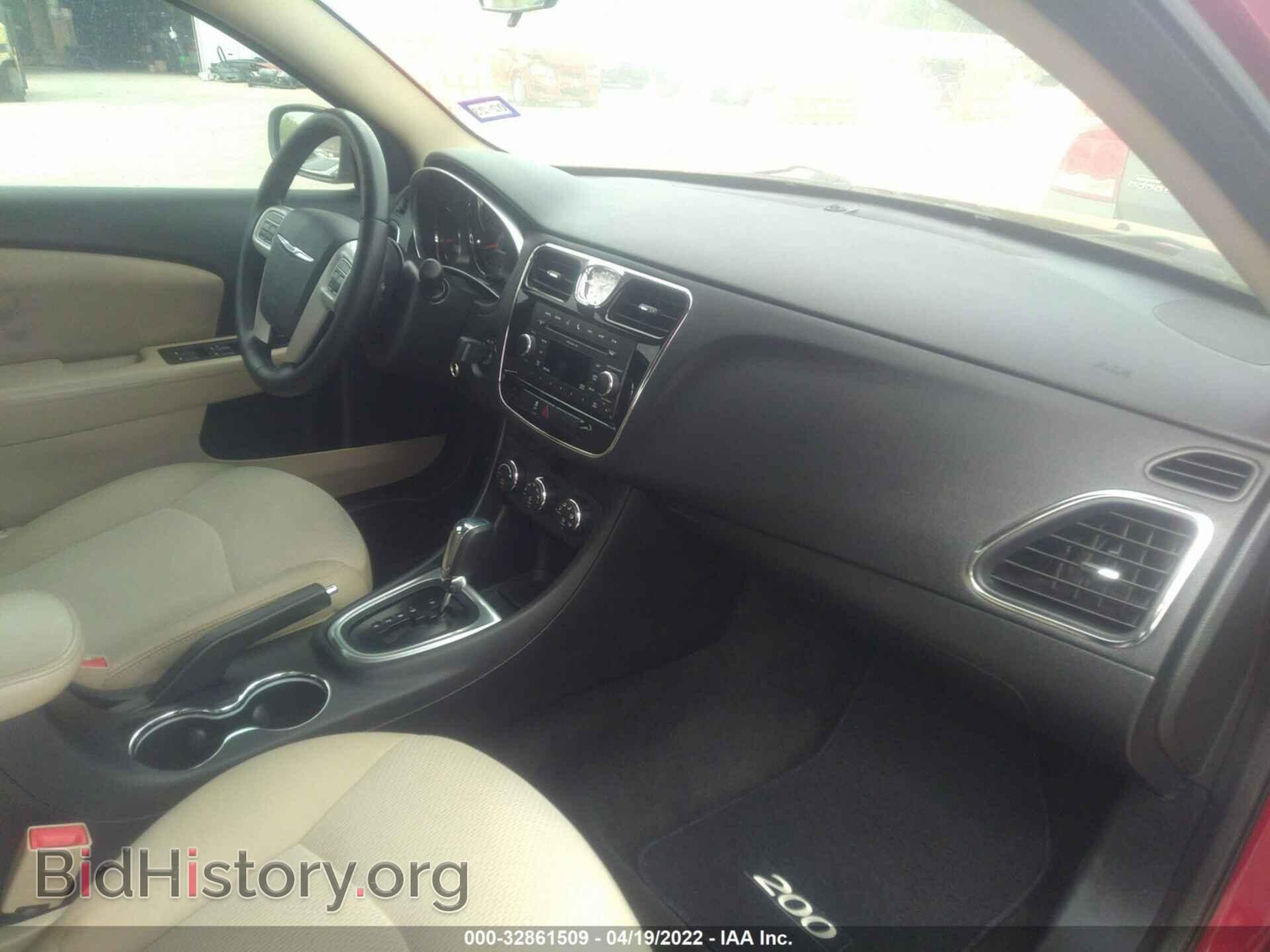 2011 CHRYSLER 200 - VIN: 1C3BC1FB6BN592948 - Фото 5
