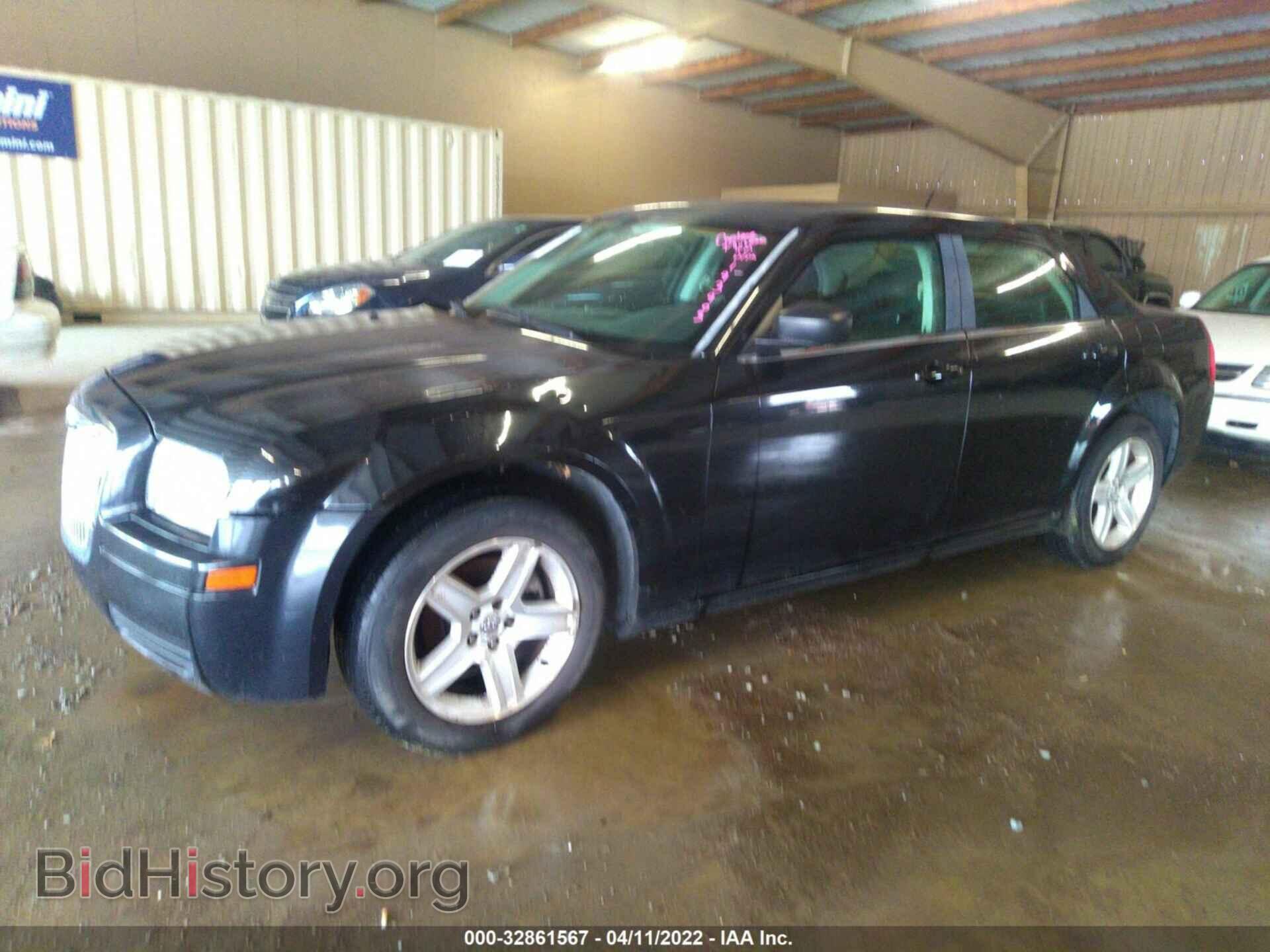 2008 CHRYSLER 300 - VIN: 2C3KA43R28H193903 - Фото 2