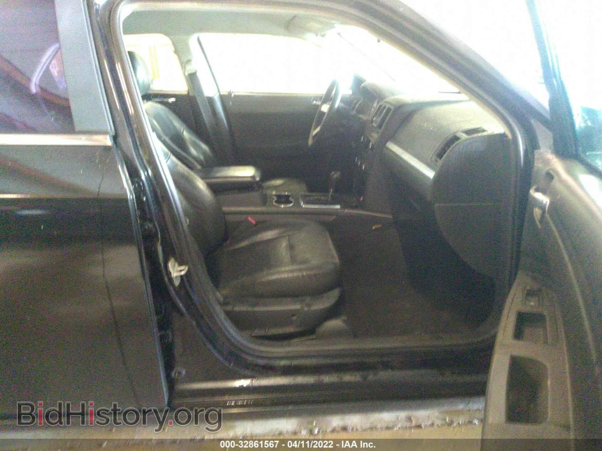 2008 CHRYSLER 300 - VIN: 2C3KA43R28H193903 - Фото 5