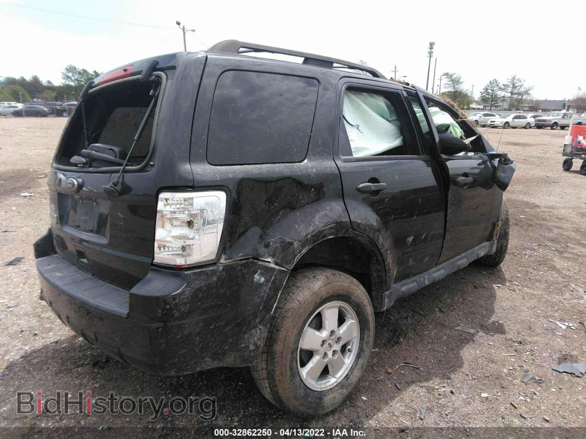 2011 FORD ESCAPE - VIN: 1FMCU0D73BKB79355 - Фото 4