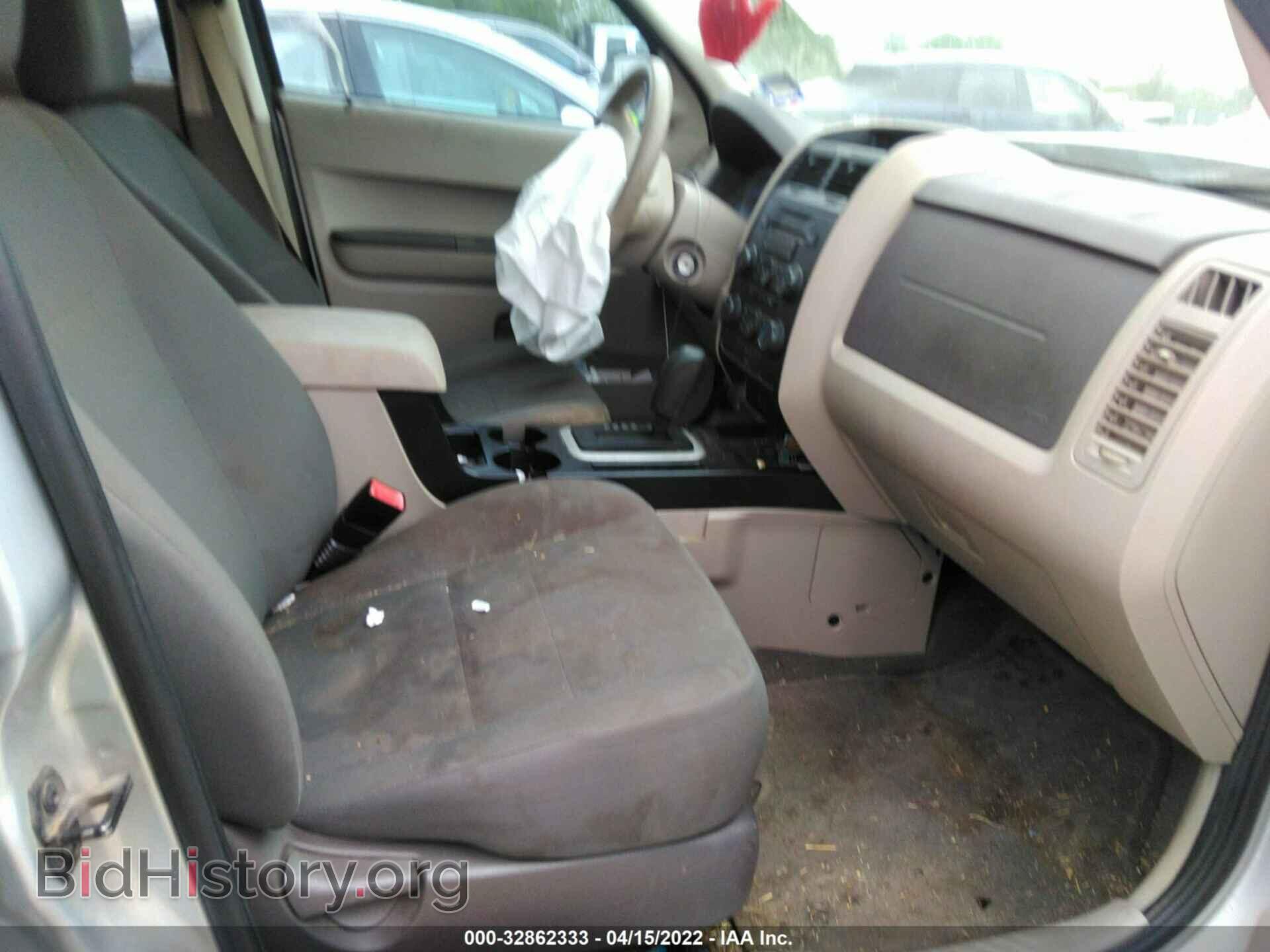 2011 FORD ESCAPE - VIN: 1FMCU0C76BKA92566 - Фото 5