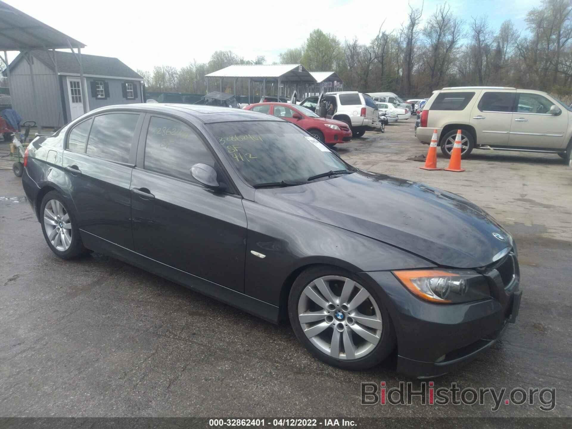 Photo WBAVA33547KX75134 - BMW 3 SERIES 2007