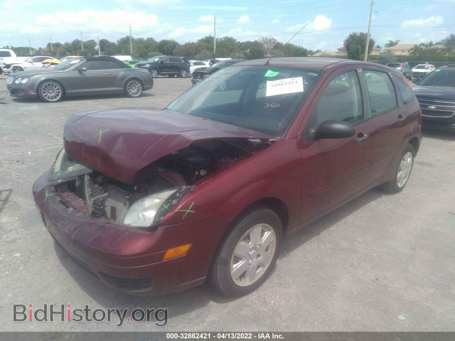 2007 FORD FOCUS - VIN: 1FAFP37N17W113378 - Фото 2