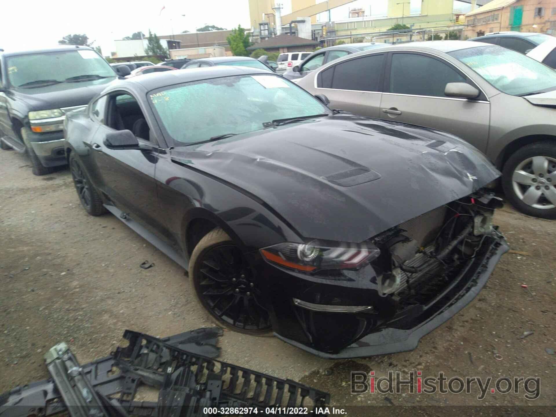 Photo 1FA6P8TH8J5105420 - FORD MUSTANG 2018