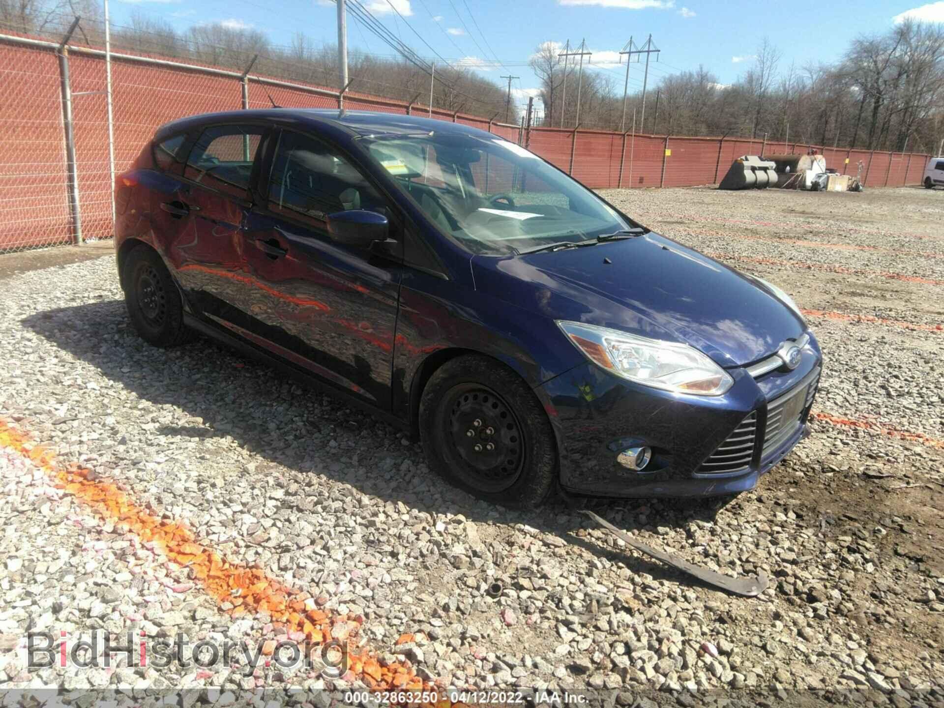 Photo 1FAHP3K27CL131756 - FORD FOCUS 2012