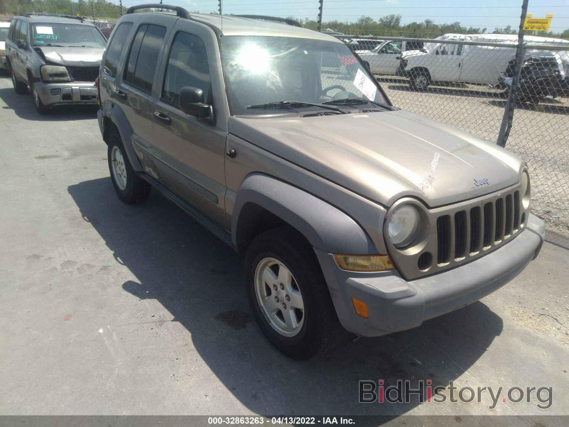 Photo 1J4GK48K46W106294 - JEEP LIBERTY 2006