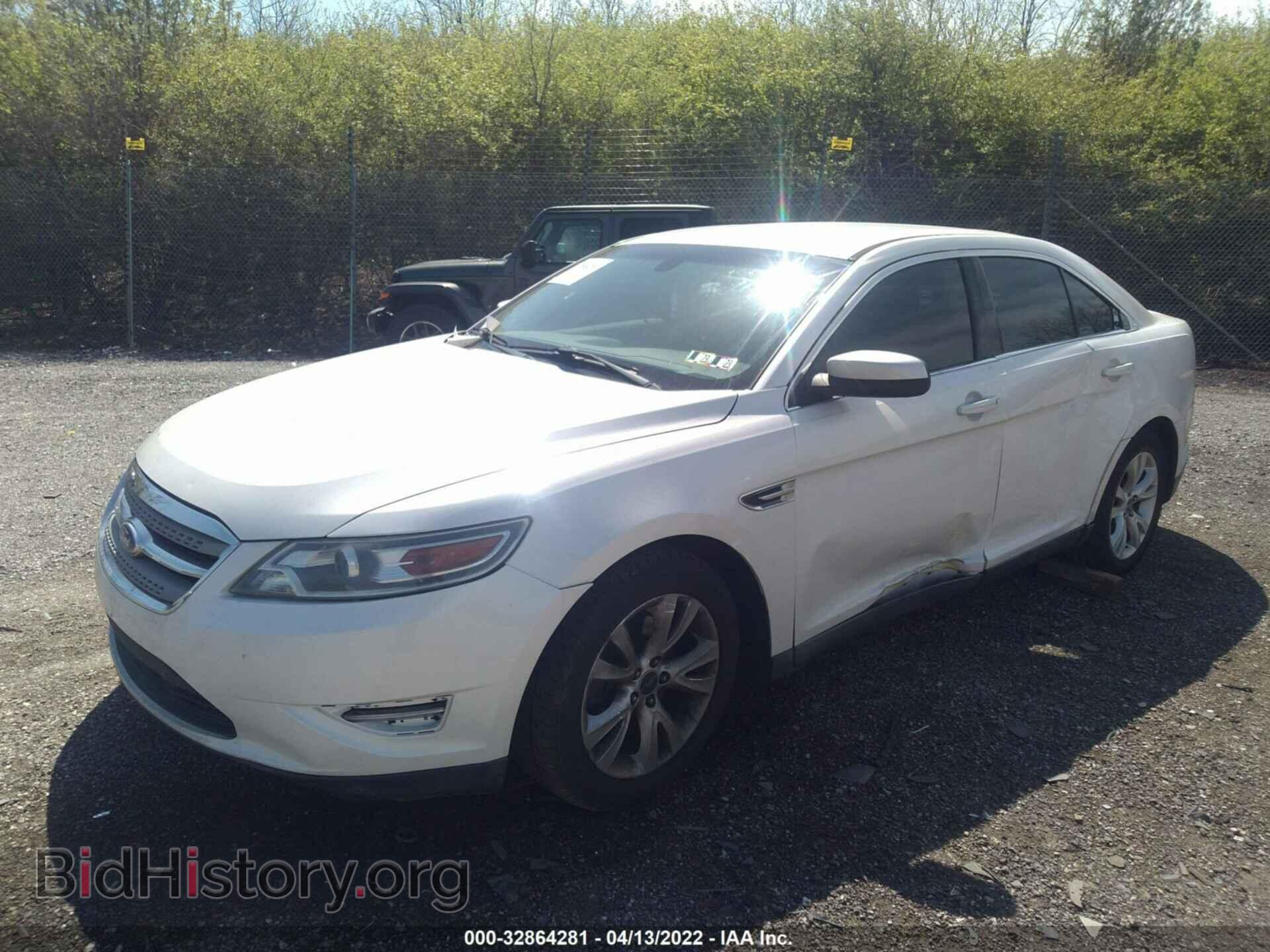 2012 FORD TAURUS - VIN: 1FAHP2HWXCG102703 - Фото 2
