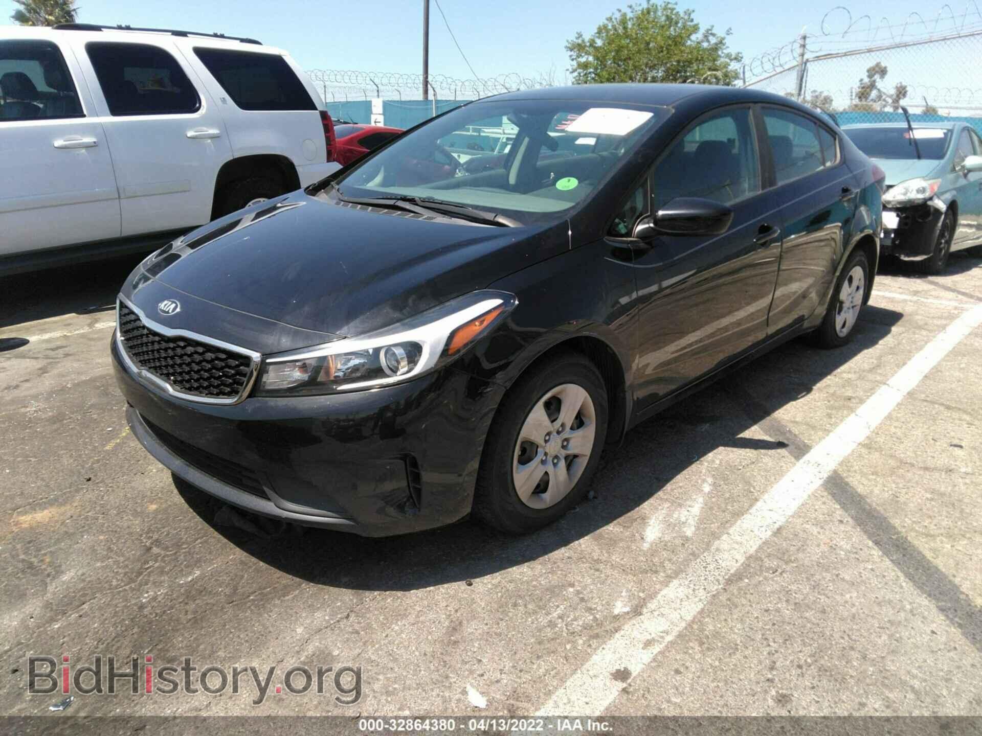 2017 KIA FORTE - VIN: 3KPFK4A76HE108228 - Photo 2