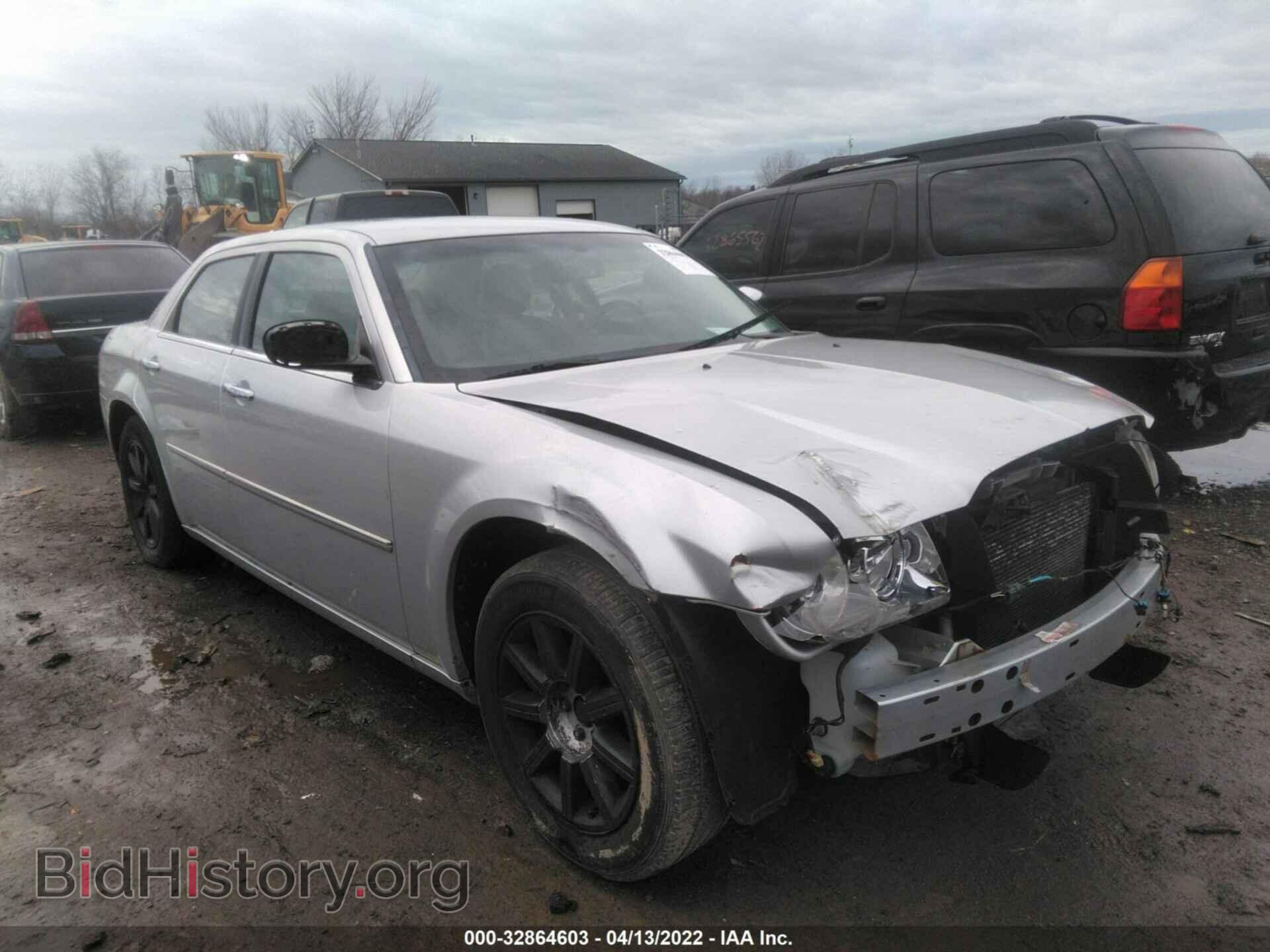Photo 2C3CA3CV1AH324417 - CHRYSLER 300 2010