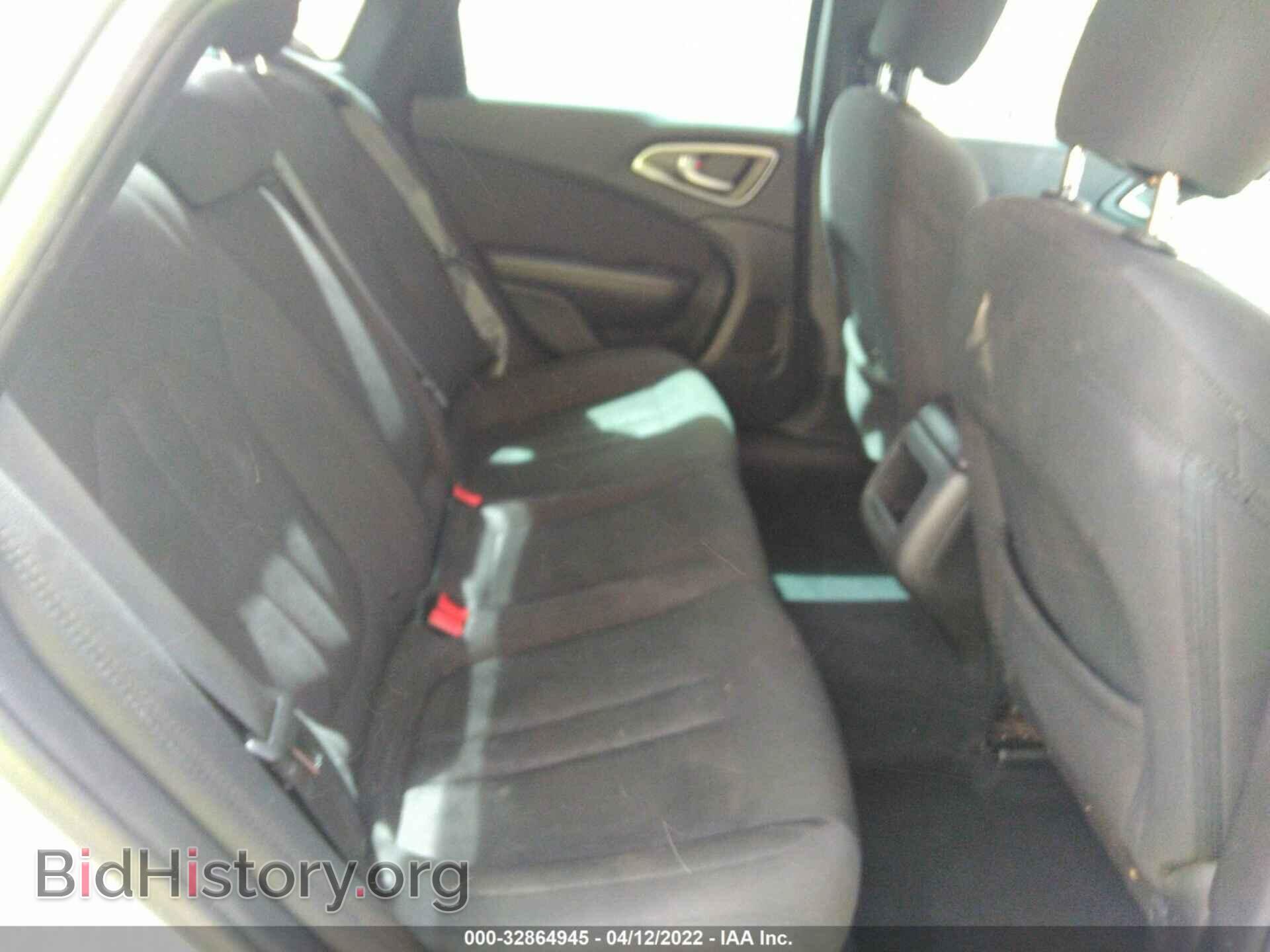 2015 CHRYSLER 200 - VIN: 1C3CCCAB2FN582835 - Фото 8