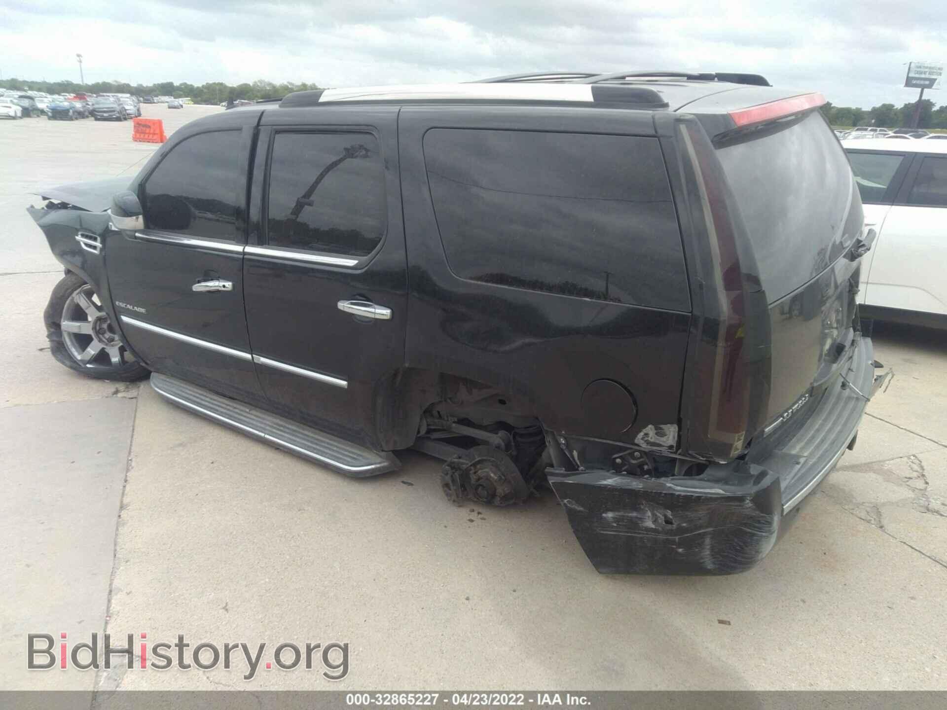 2011 CADILLAC ESCALADE - VIN: 1GYS3BEF3BR271541 - Фото 3