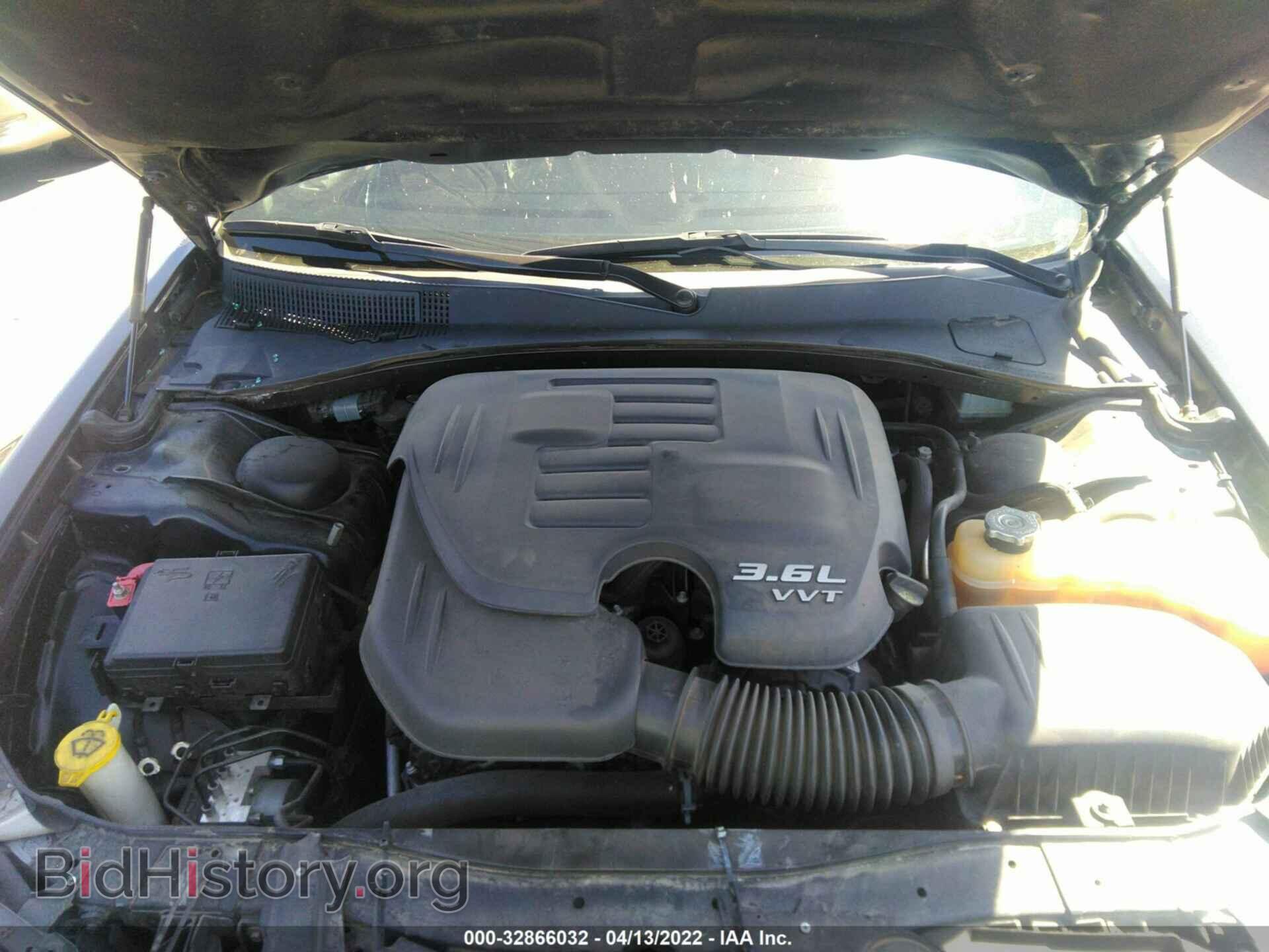 2018 CHRYSLER 300 - VIN: 2C3CCAAG7JH194355 - Фото 10