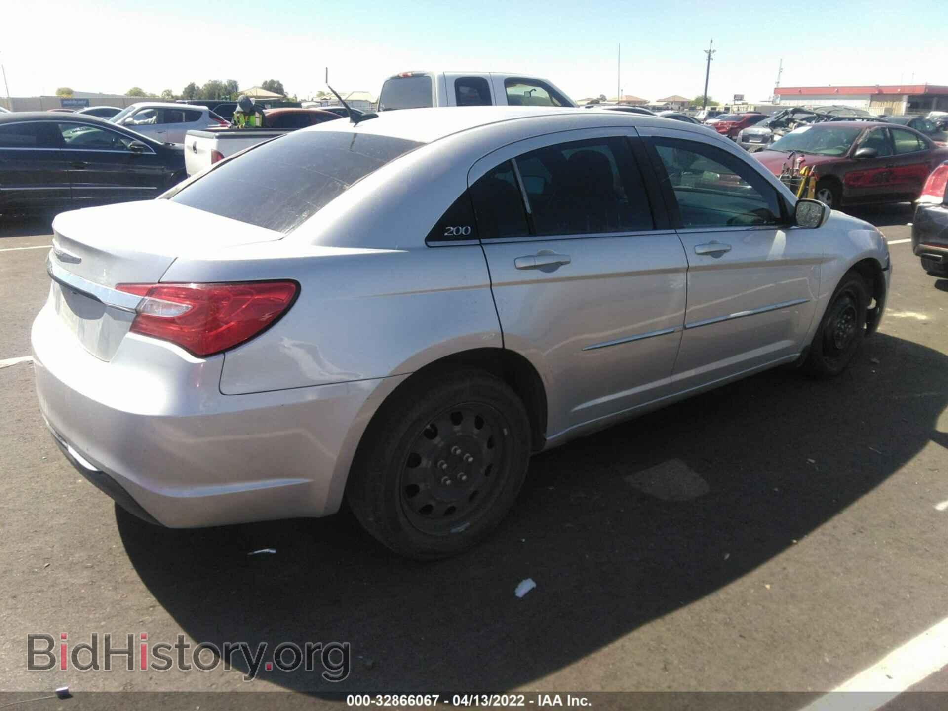 2012 CHRYSLER 200 - VIN: 1C3CCBAB8CN212768 - Фото 4