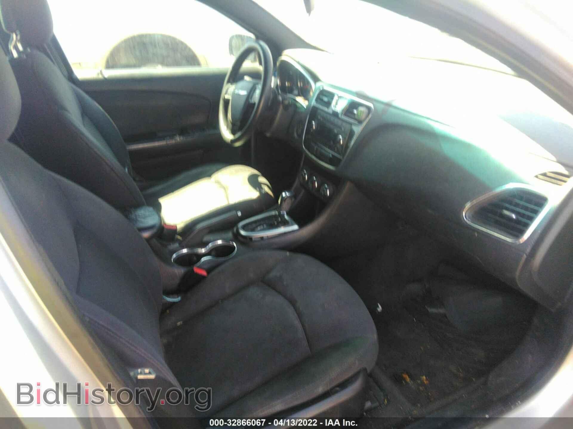 2012 CHRYSLER 200 - VIN: 1C3CCBAB8CN212768 - Фото 5