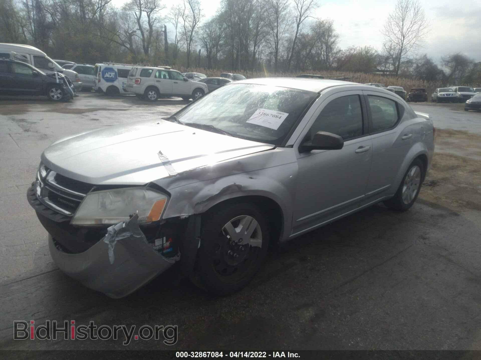 2011 DODGE AVENGER - VIN: 1B3BD4FB2BN572711 - Фото 2
