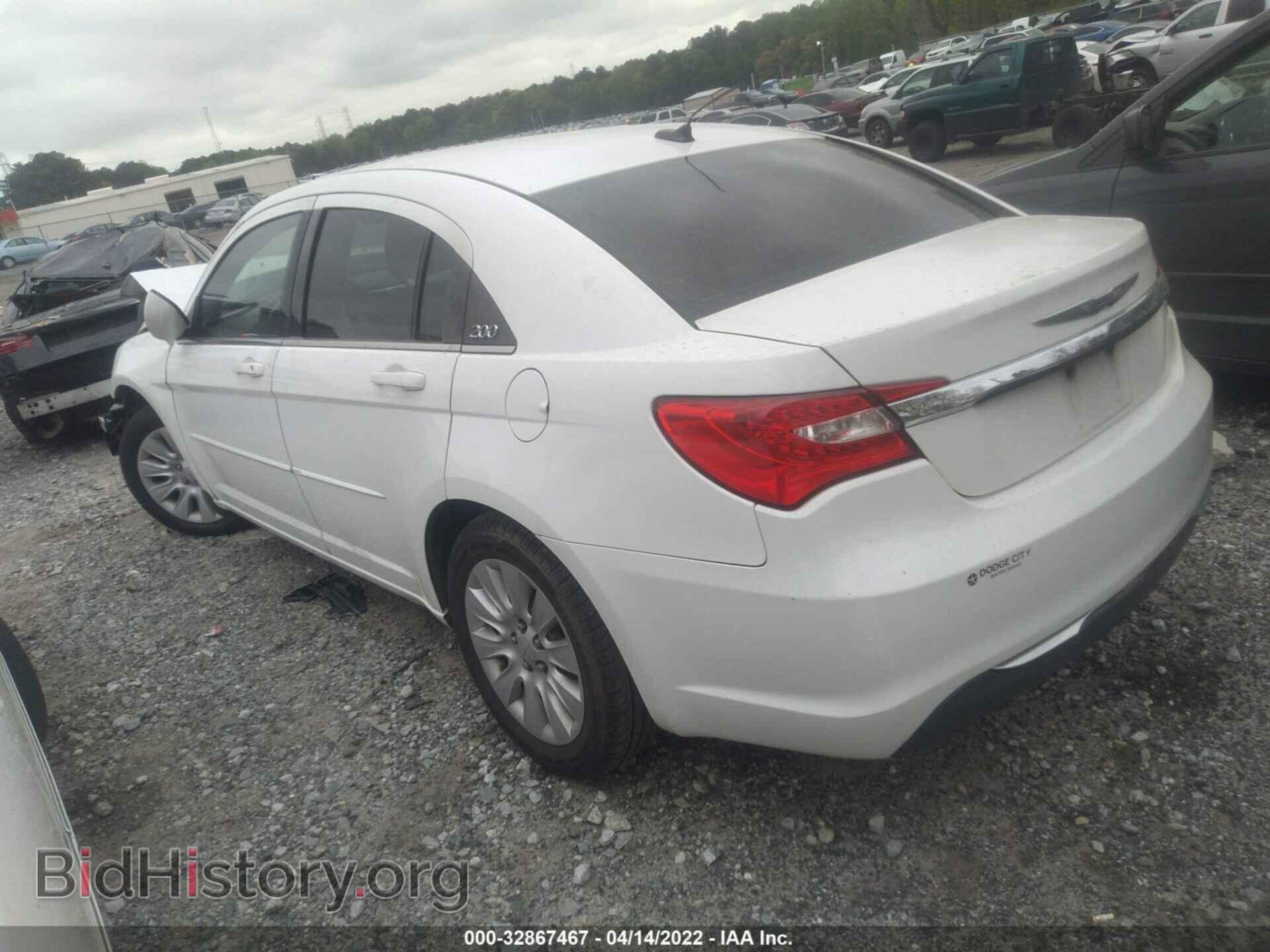 2011 CHRYSLER 200 - VIN: 1C3BC4FB6BN550703 - Фото 3