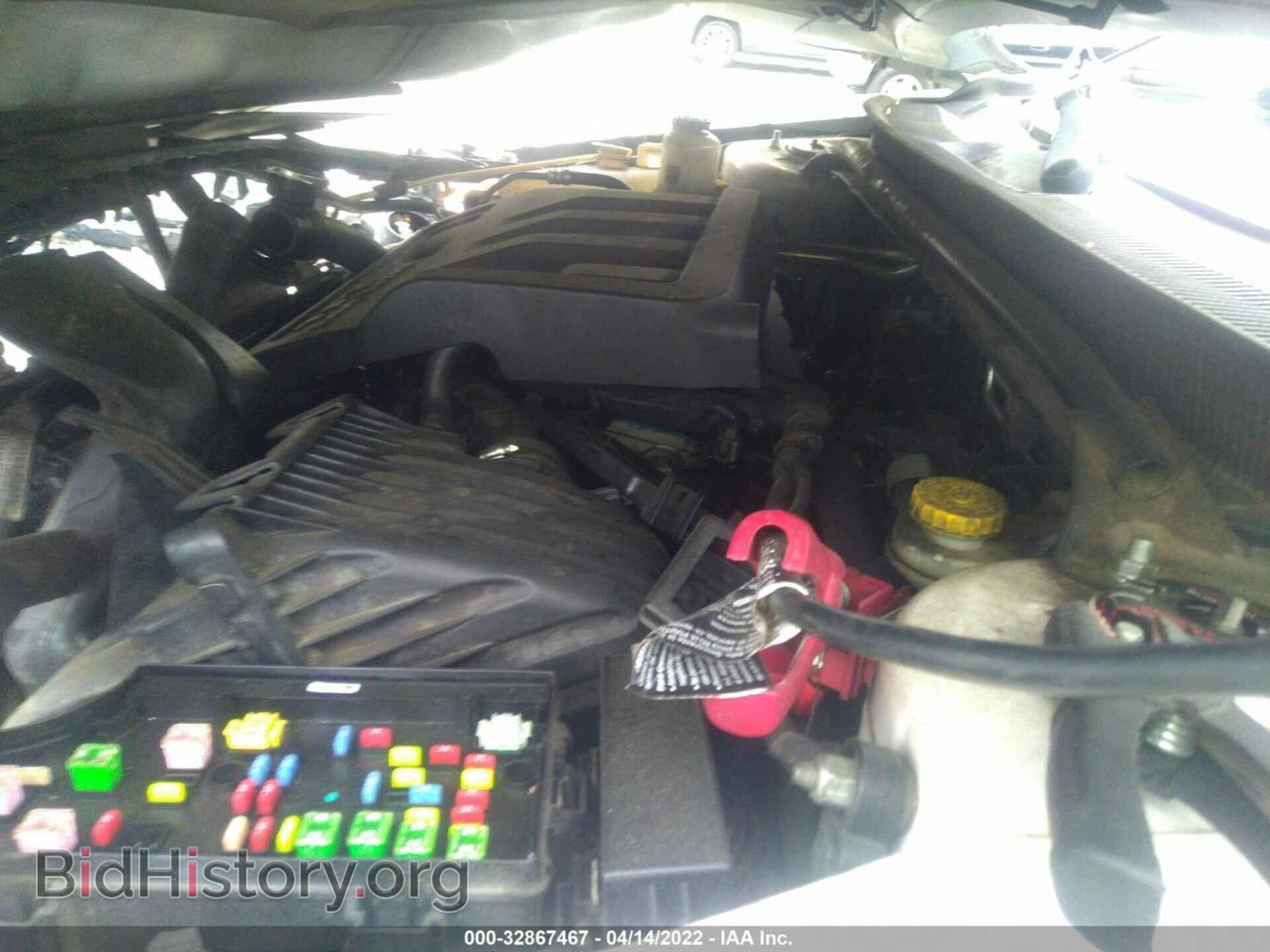 2011 CHRYSLER 200 - VIN: 1C3BC4FB6BN550703 - Фото 10