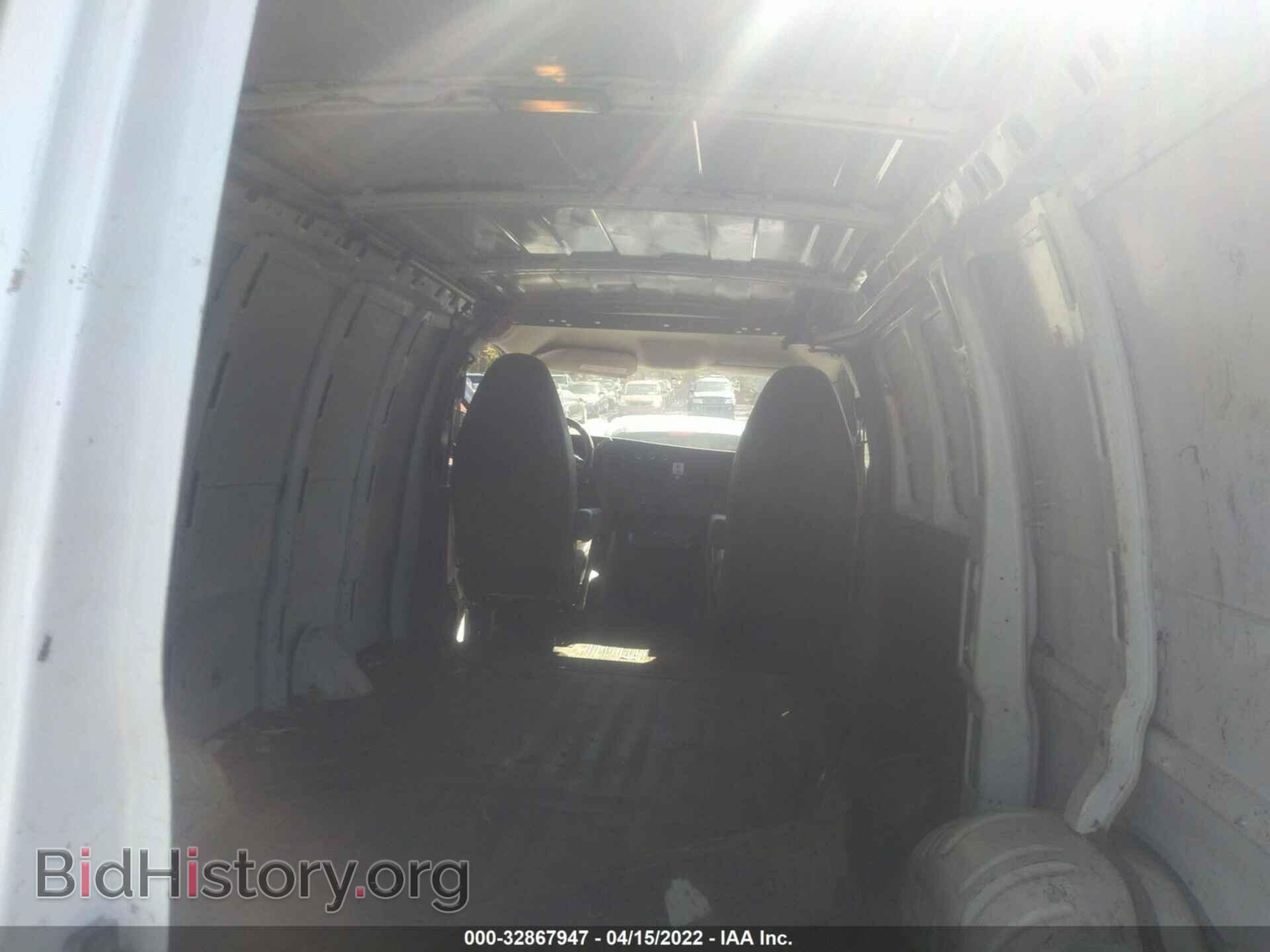 2011 CHEVROLET EXPRESS CARGO VAN - VIN: 1GCWGFCA6B1164542 - Фото 6