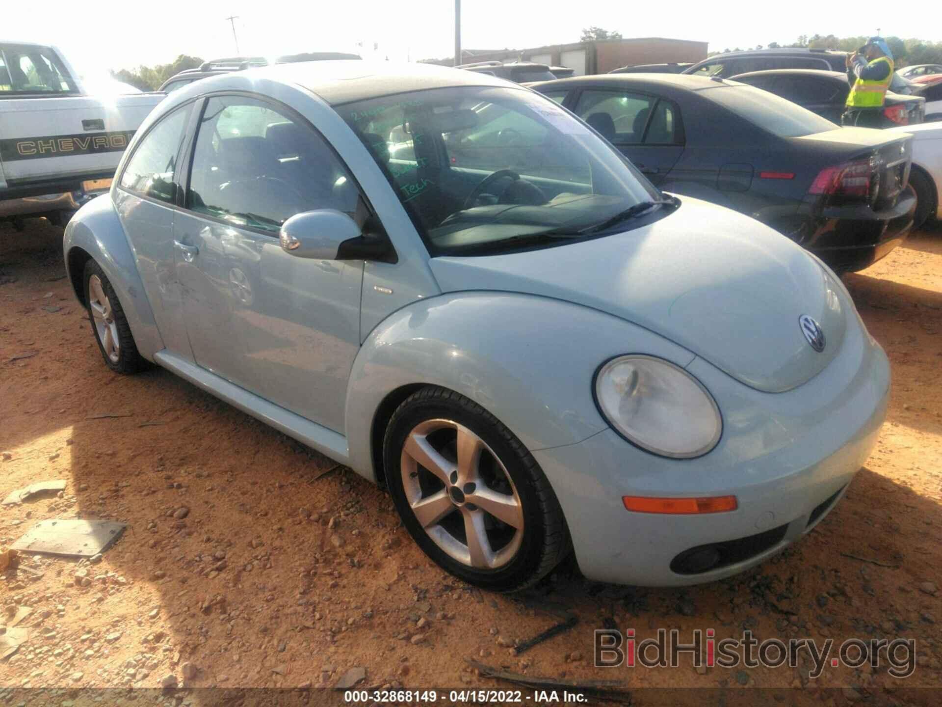 Photo 3VWRW3AG8AM024447 - VOLKSWAGEN NEW BEETLE COUPE 2010
