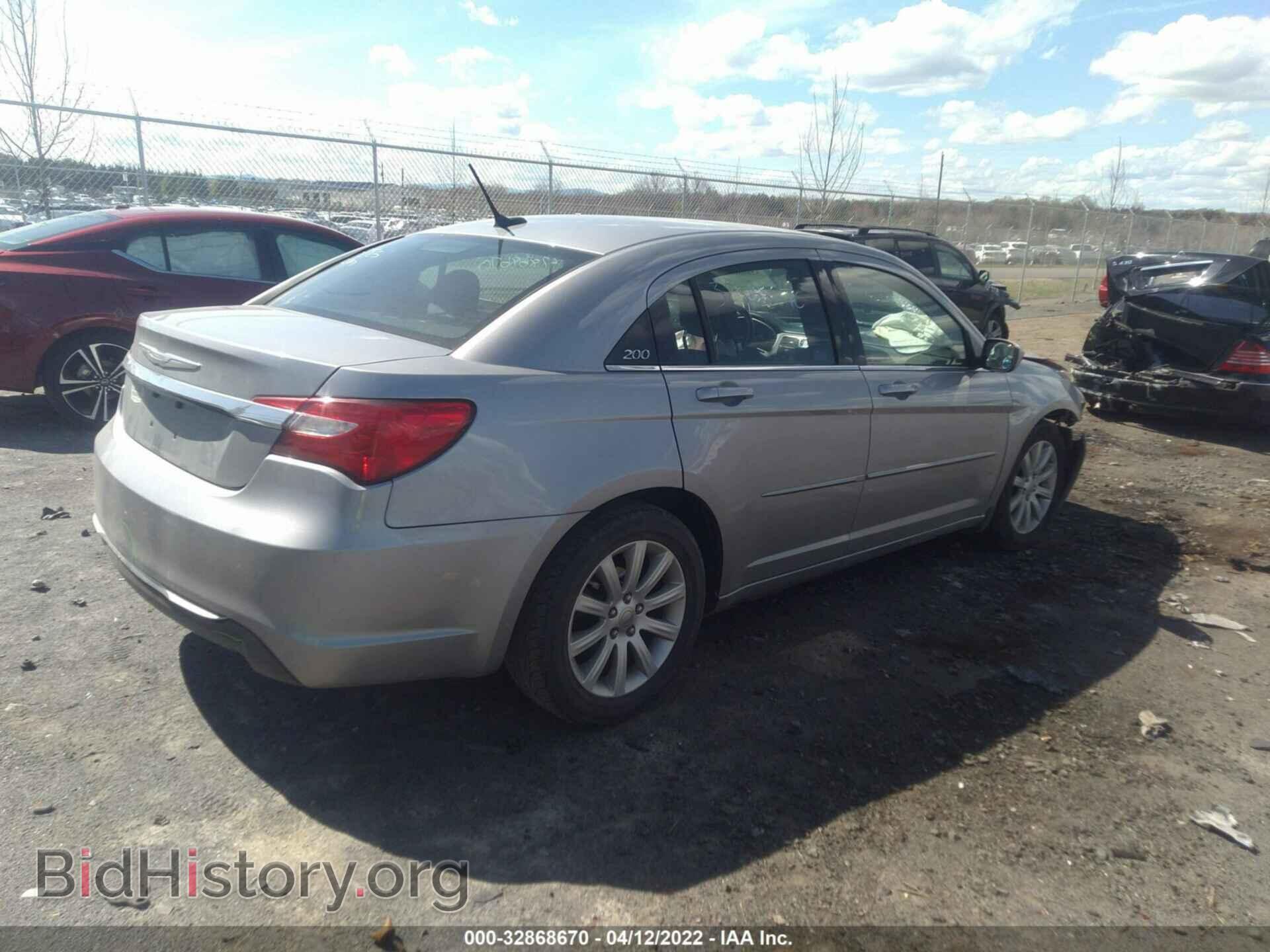 2014 CHRYSLER 200 - VIN: 1C3CCBBB0EN194946 - Фото 4