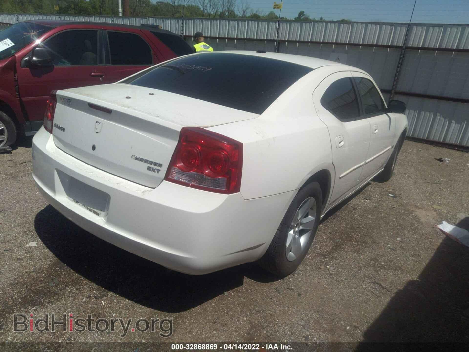 2010 DODGE CHARGER - VIN: 2B3CA3CV1AH229353 - Фото 4