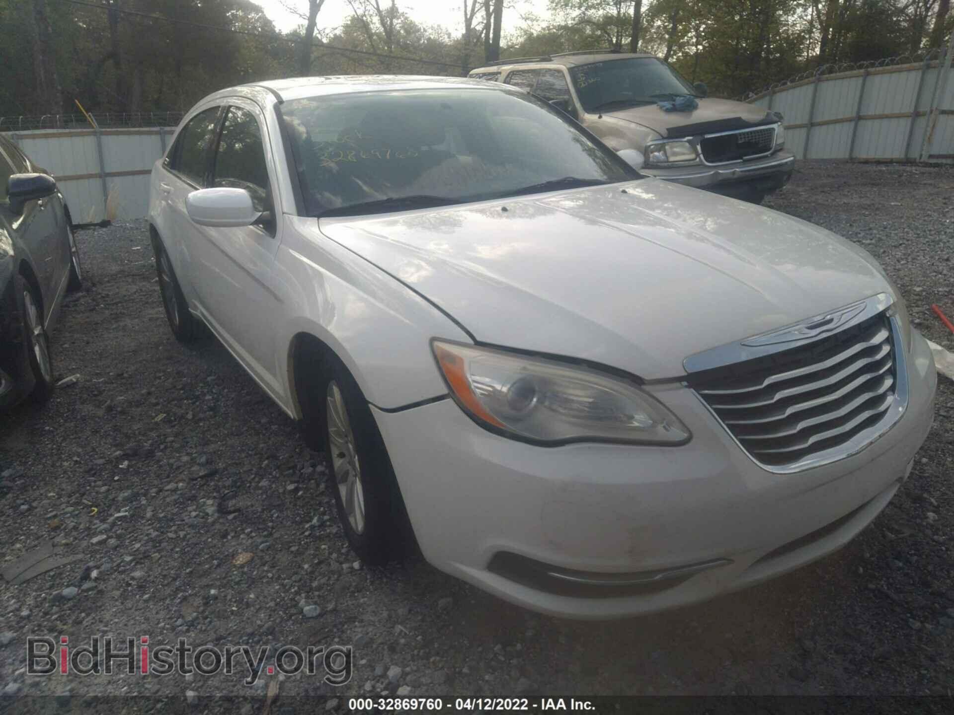 Photo 1C3BC1FG8BN516062 - CHRYSLER 200 2011