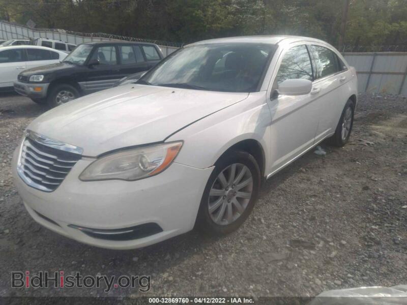 2011 Chrysler 200 (VIN 1C3BC1FG8BN516062) — фото 2 из 11