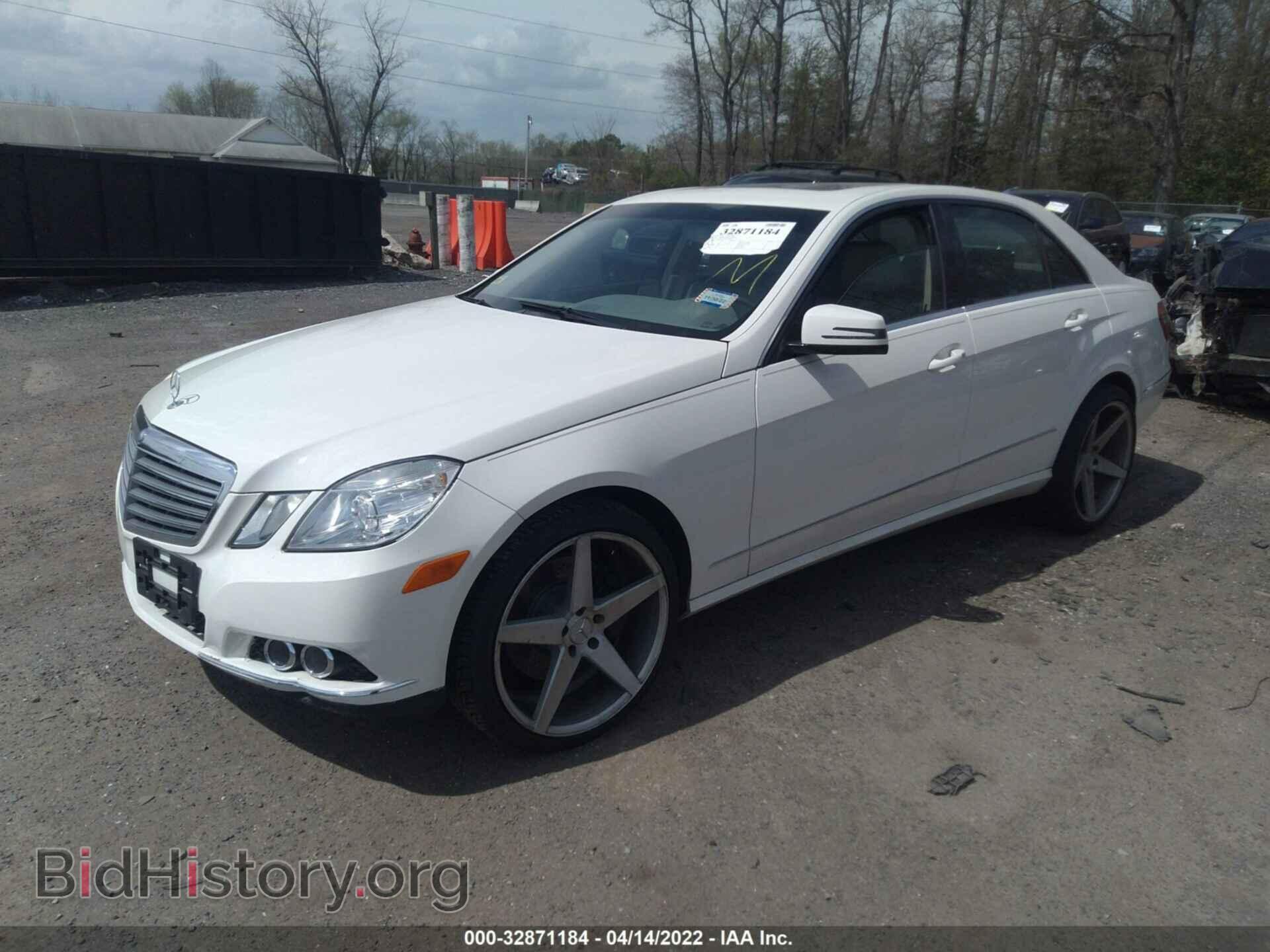 2011 MERCEDES-BENZ E-CLASS - VIN: WDDHF9AB0BA308388 - Фото 2
