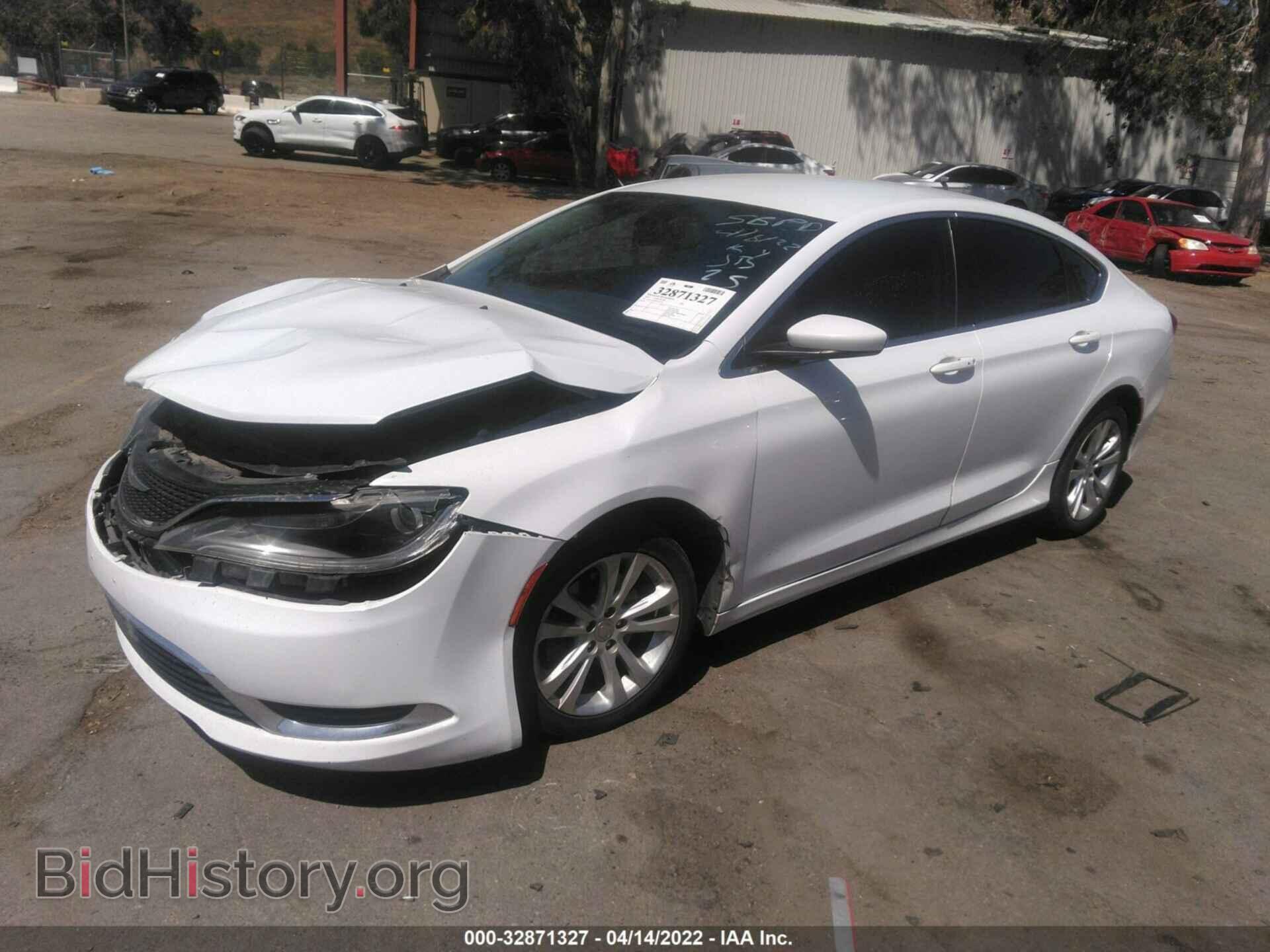 2015 CHRYSLER 200 - VIN: 1C3CCCAB0FN574779 - Фото 2