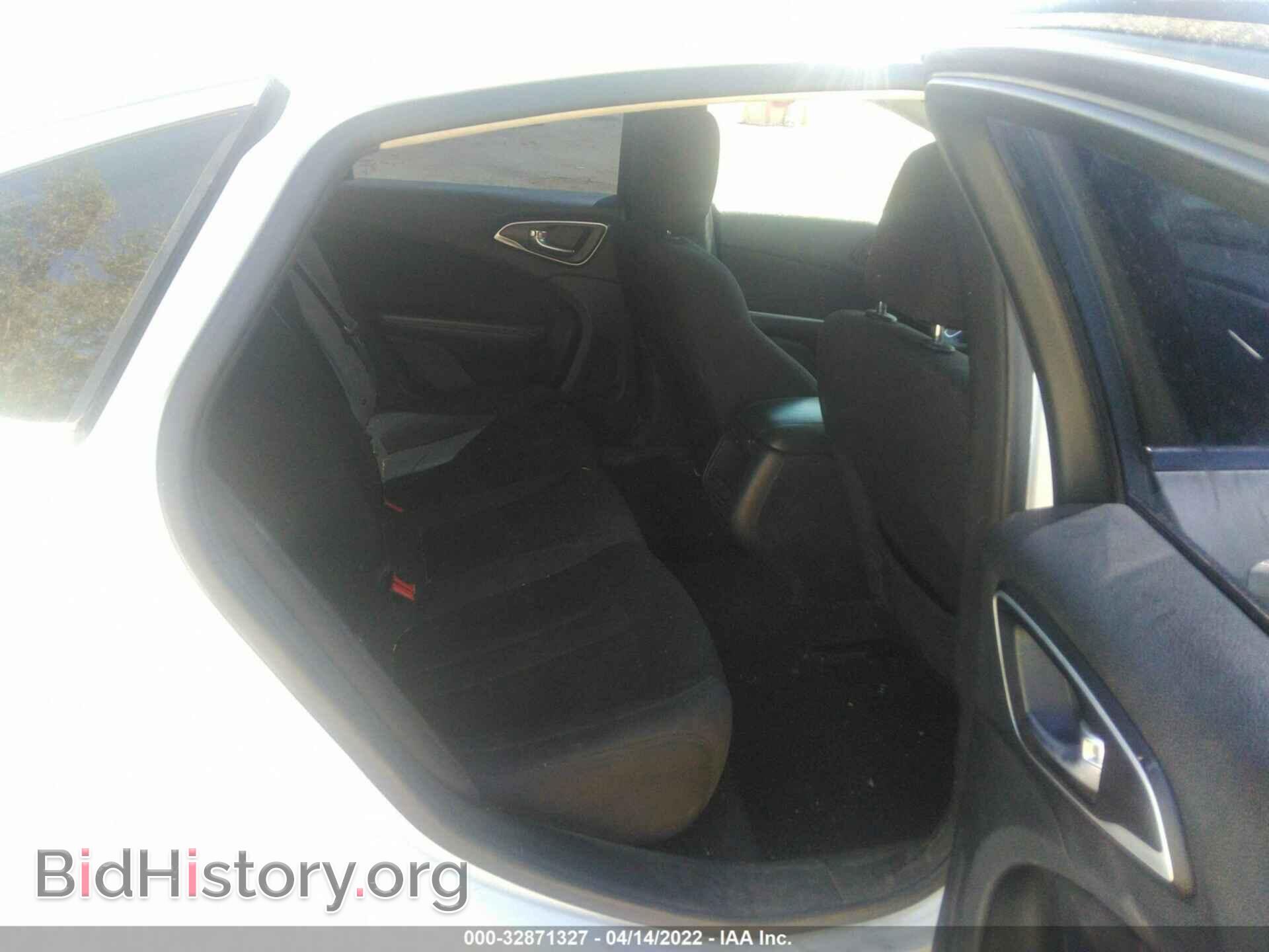 2015 CHRYSLER 200 - VIN: 1C3CCCAB0FN574779 - Фото 8