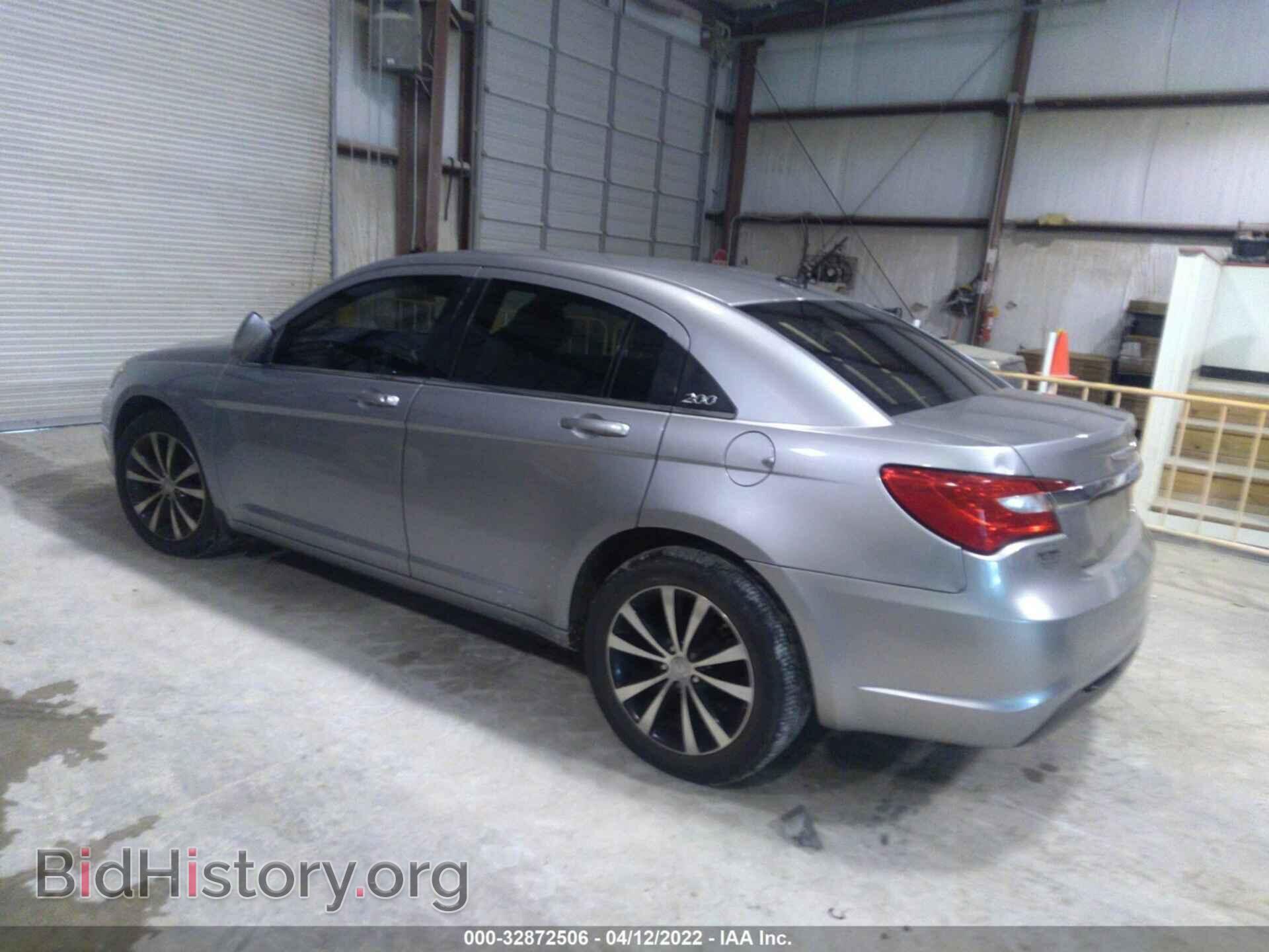 2013 CHRYSLER 200 - VIN: 1C3CCBBG2DN720083 - Фото 3